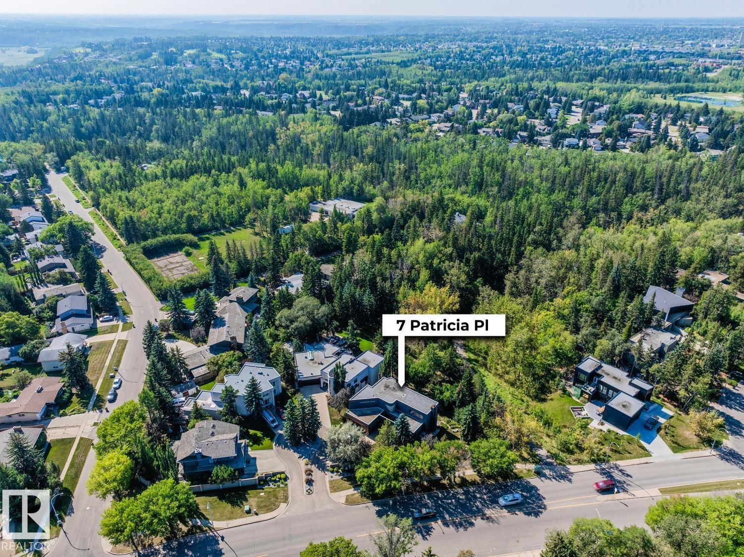 7 Patricia Pl NW, Edmonton, AB T5T 5Y1