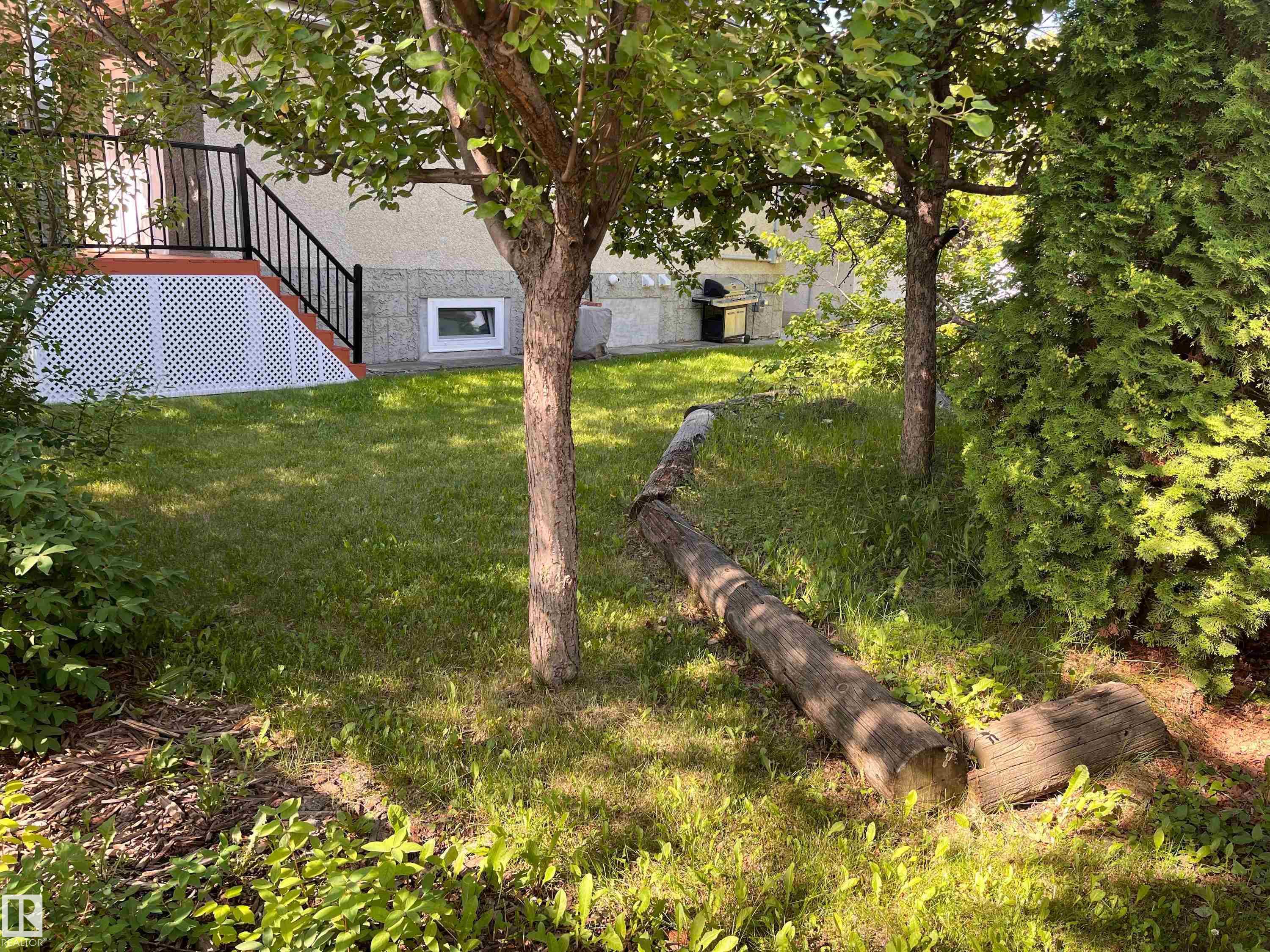 76 St Nw Unit 11910, Edmonton, AB T5B 2C7