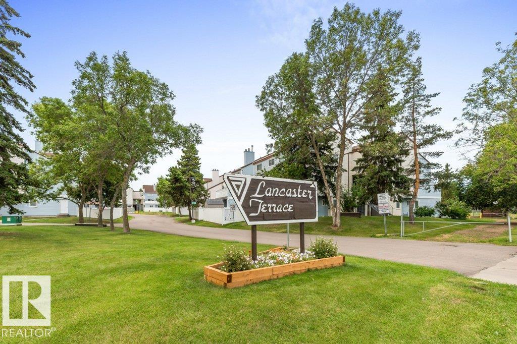 283 Lancaster Tc Ter NW, Edmonton, AB T5X 5T6