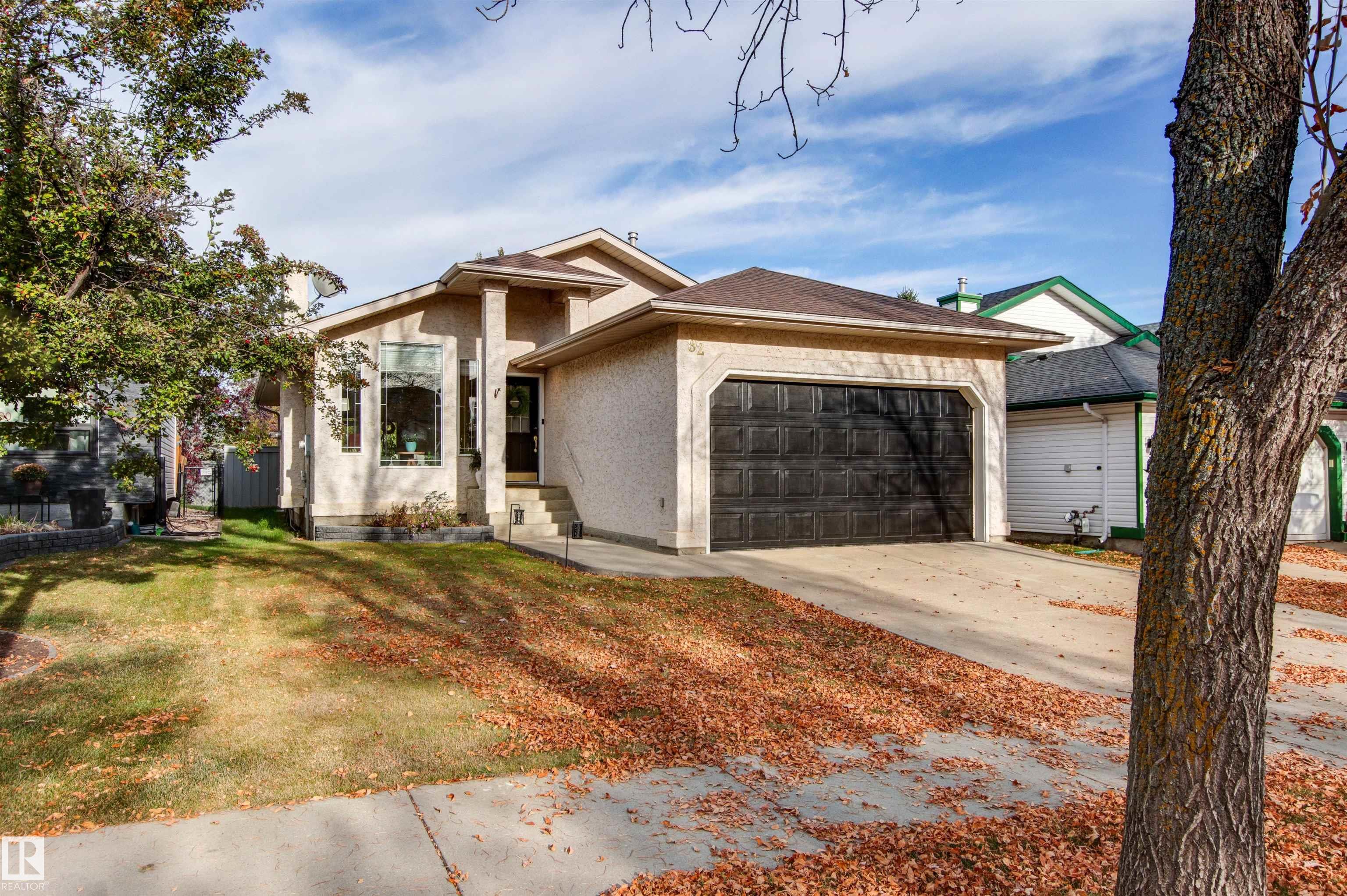 82 Oakridge Dr N, St. Albert, AB T8N 6L8