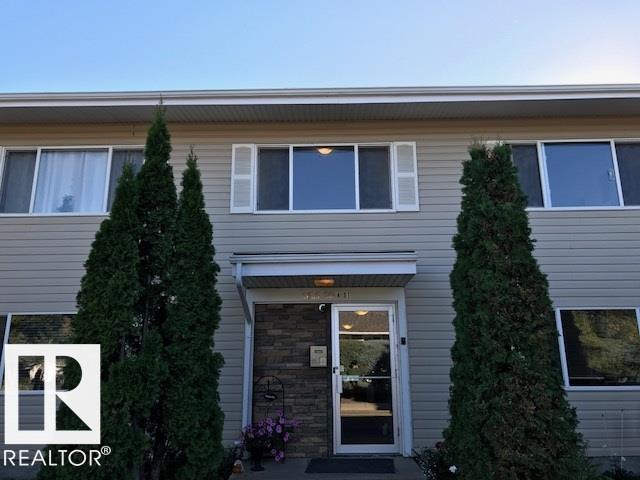 4625 50a Street #8, Vegreville, AB T9C 1P2