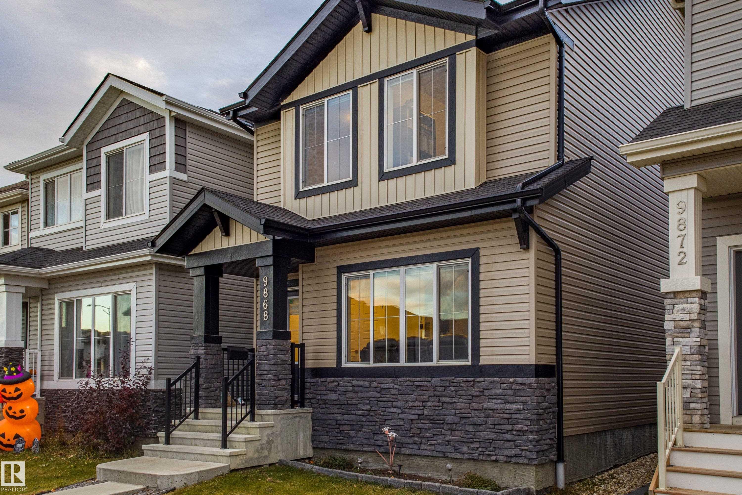 206 St Nw Unit 9868 St, Edmonton, AB T5T 7L5