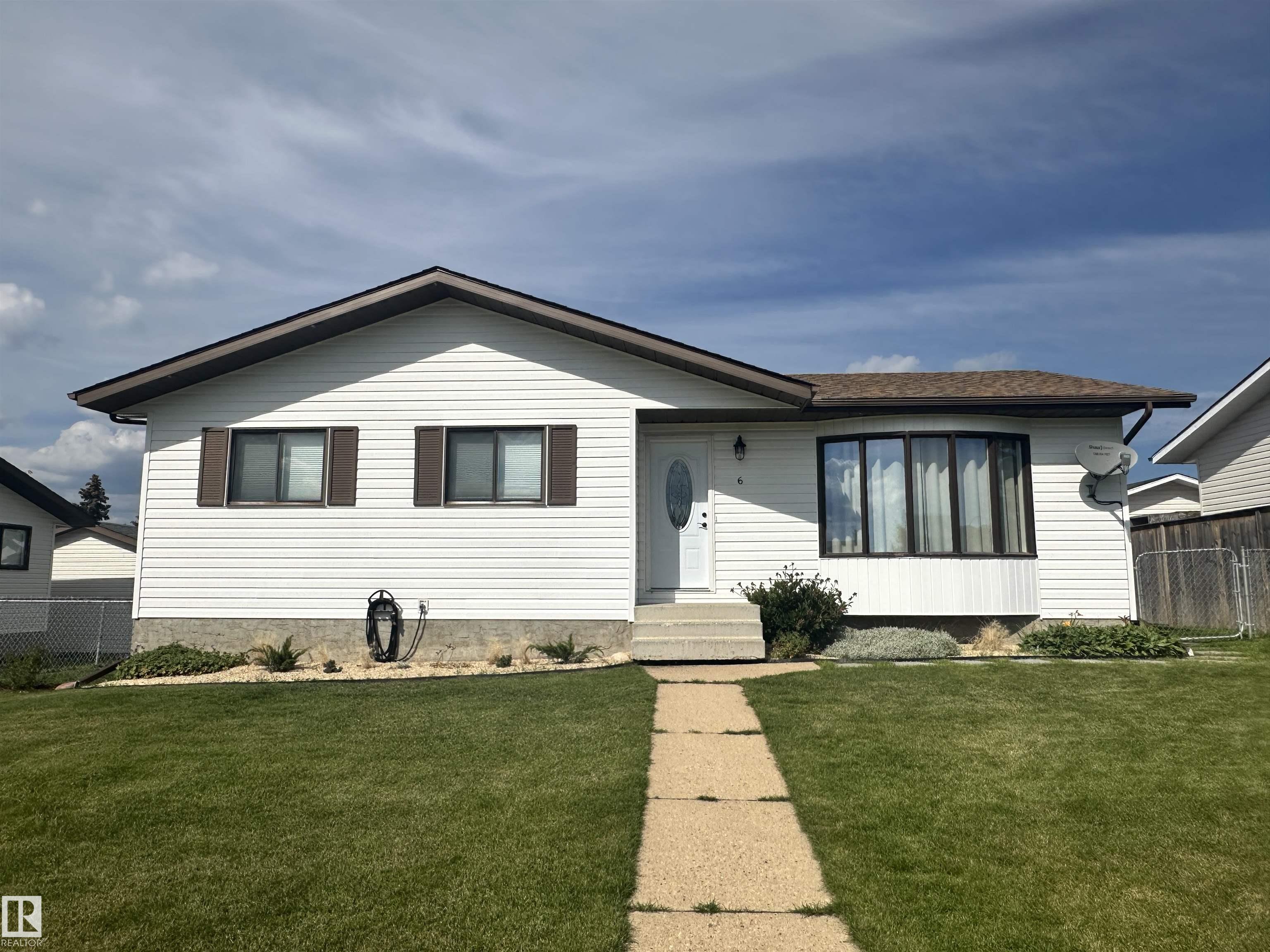 6 Isbister Ave, Swan Hills, AB T0G 2C0