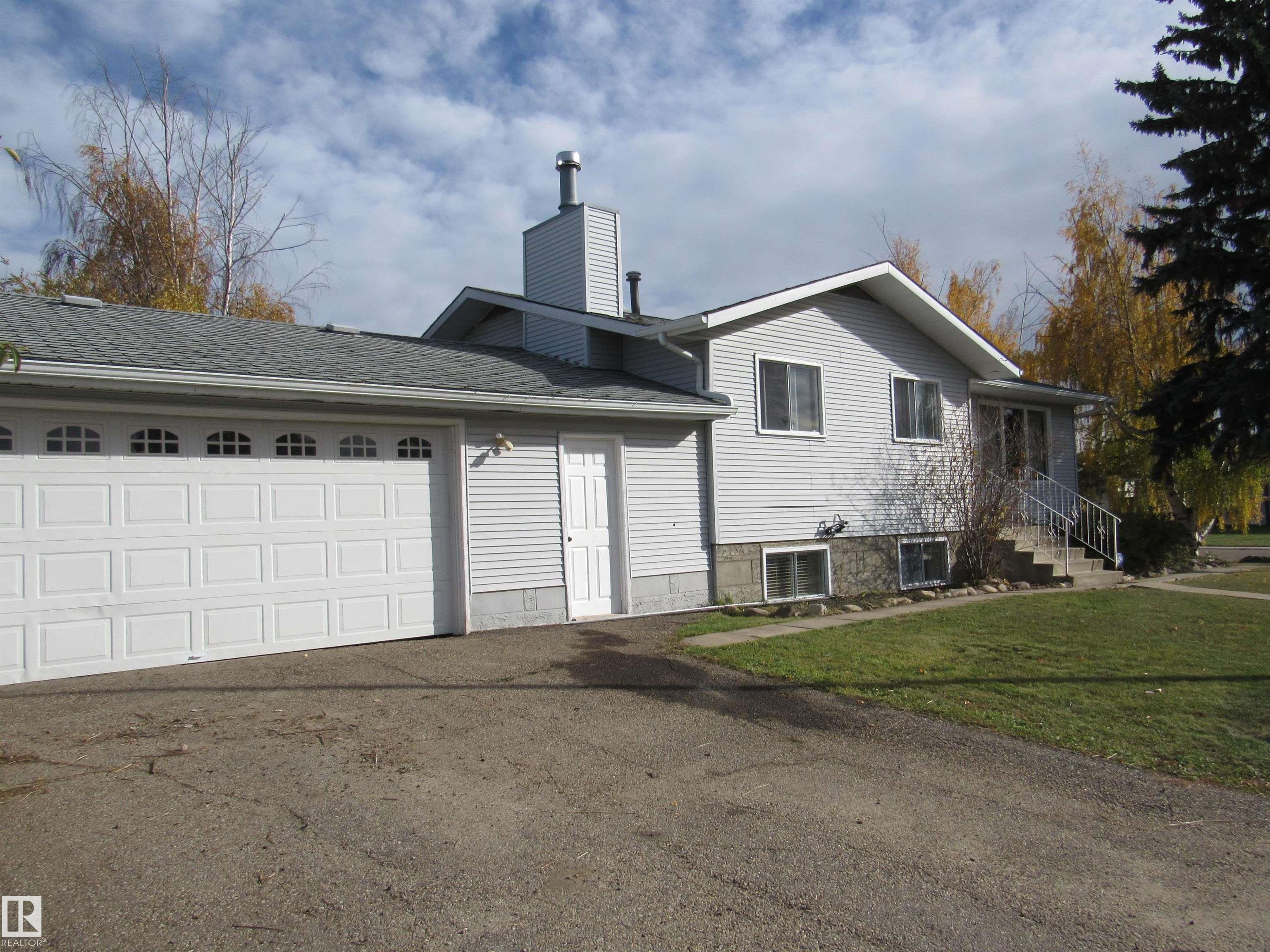 58 Av Unit 5512 Ave, Barrhead, AB T7N 1C7