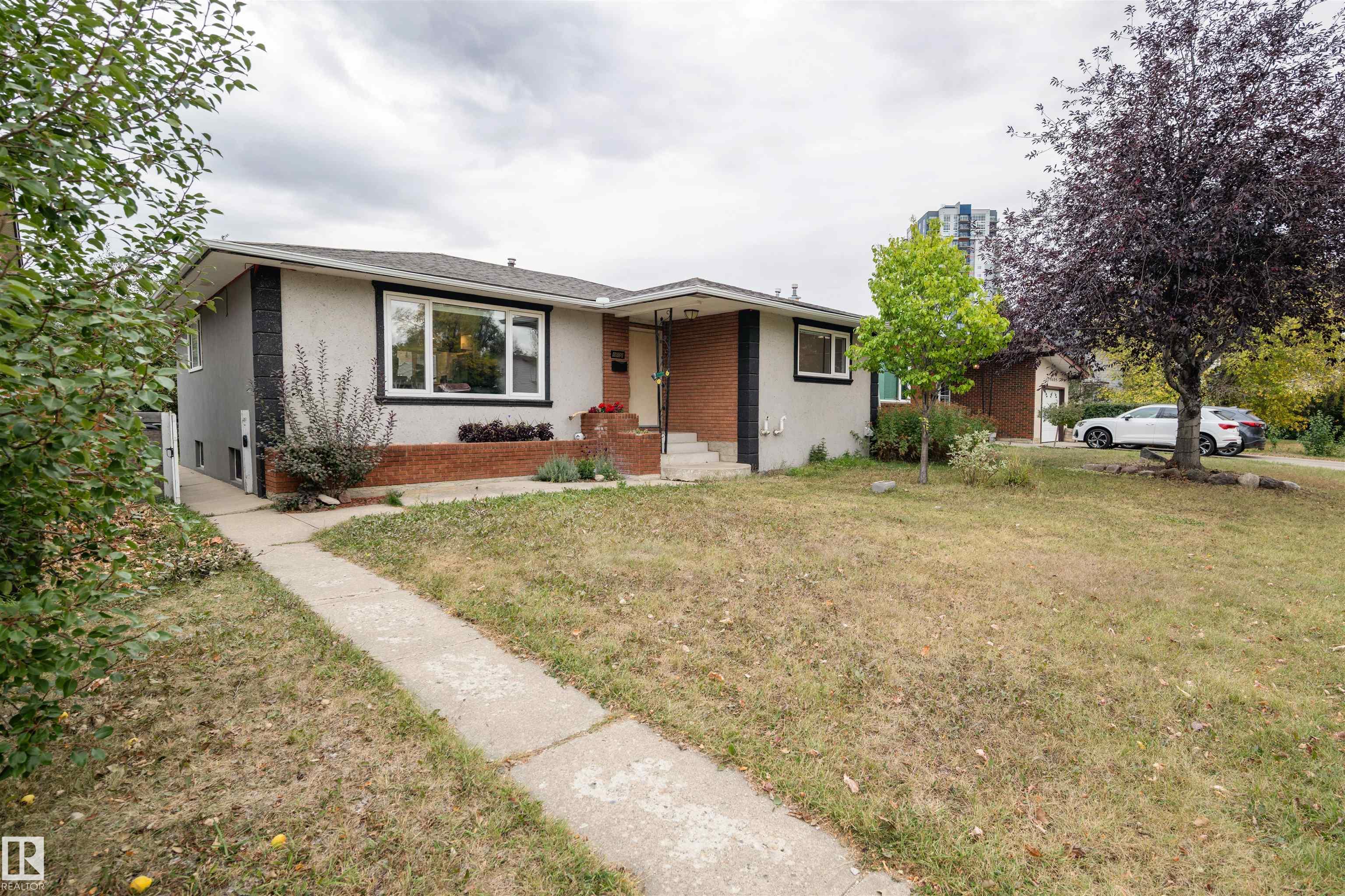 8608 Connors Rd NW, Edmonton, AB T6C 4B4