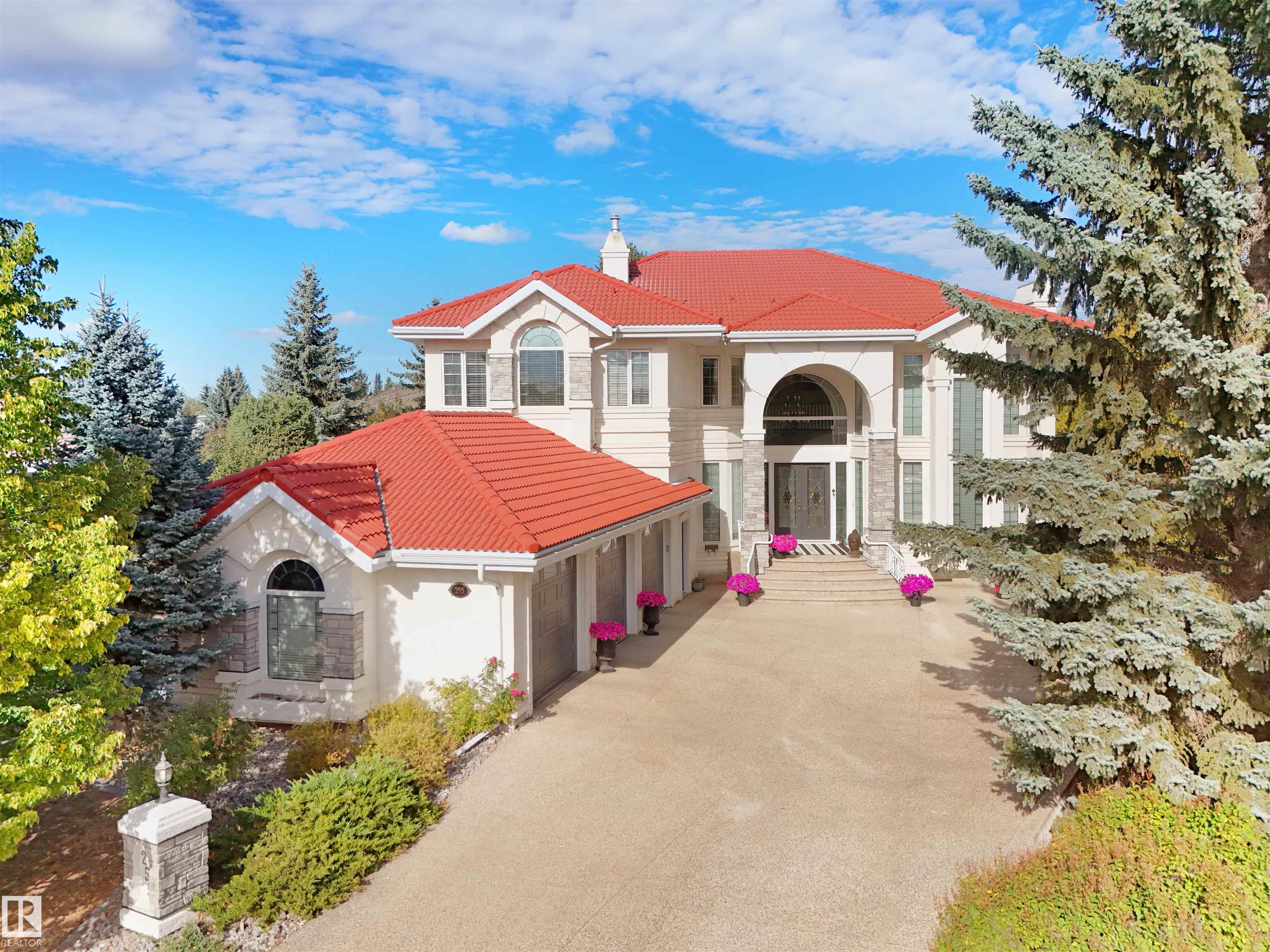 255 Wilson Ln NW, Edmonton, AB T6M 2K8