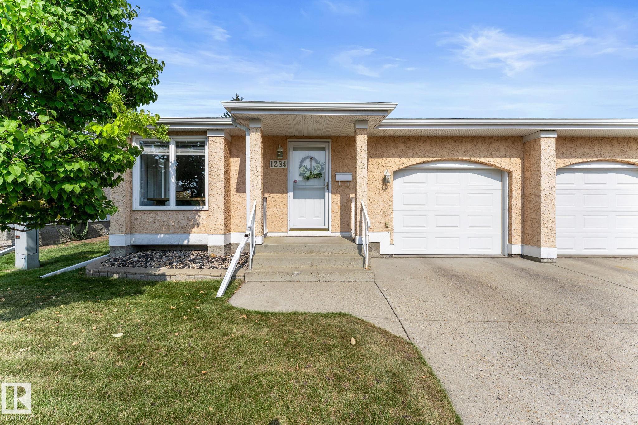 105 St Nw Unit 1234 St, Edmonton, AB T6J 6J9