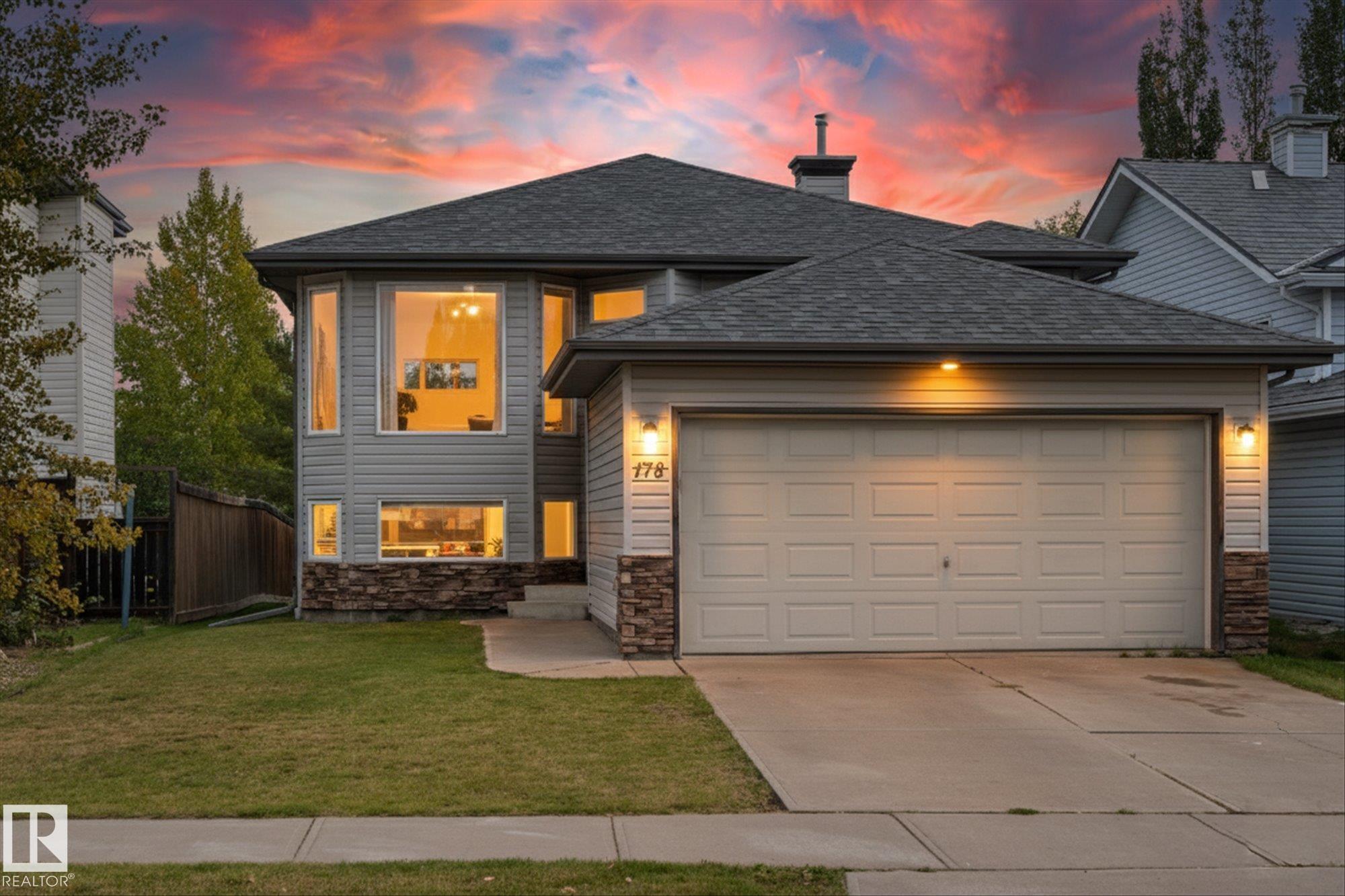 178 Lakeland Dr, Spruce Grove, AB T7X 4B5