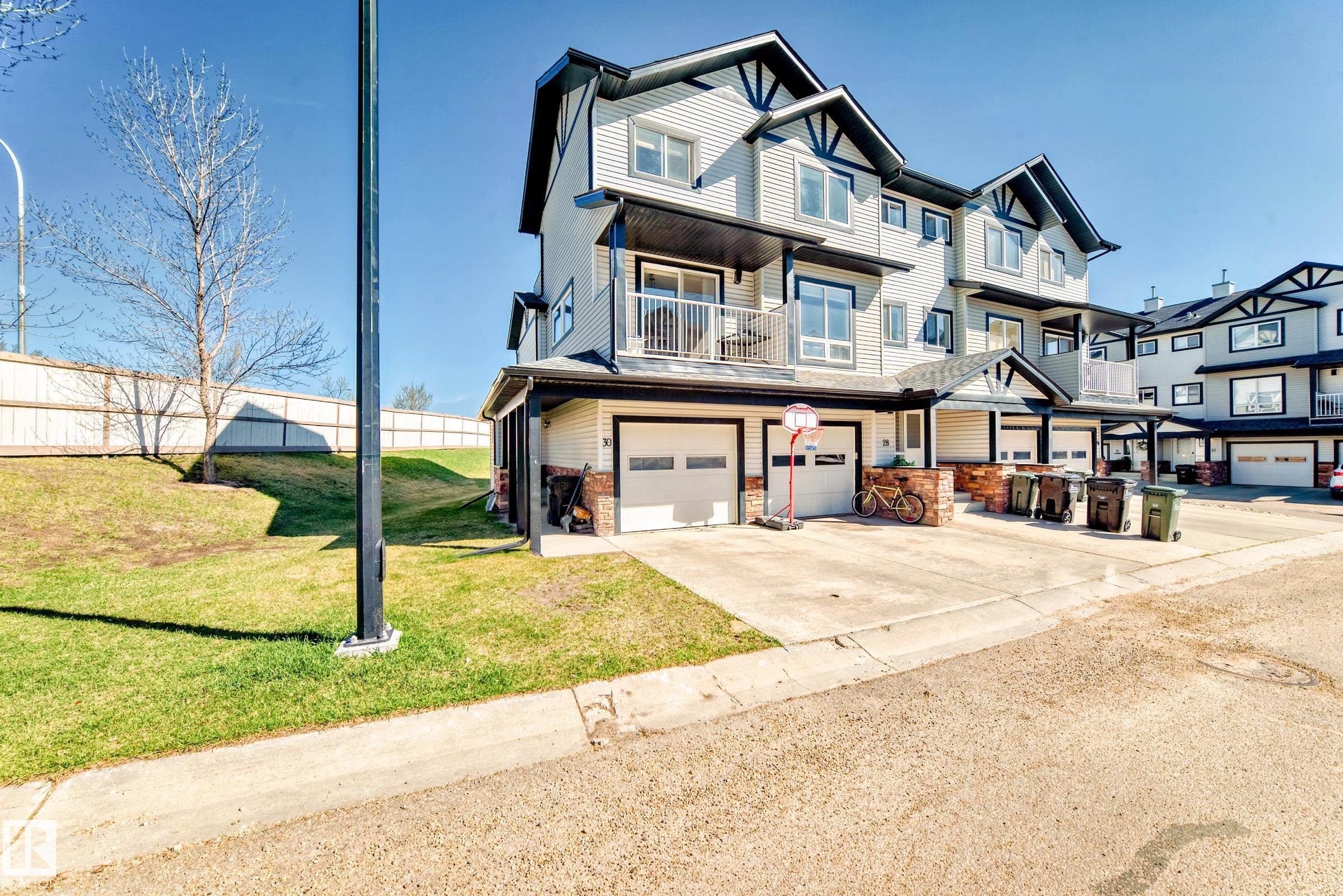 11 Clover Bar Lane #30, Sherwood Park, AB T8H 0C4