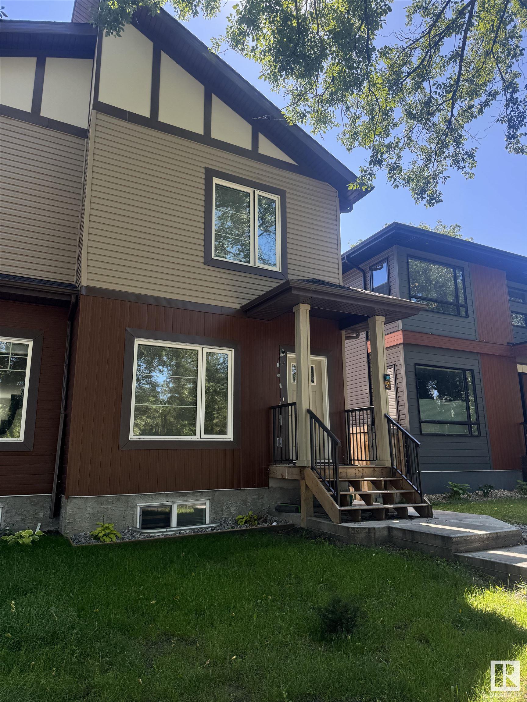 73 Av Nw Unit 10947 Ave, Edmonton, AB T6G 0C3