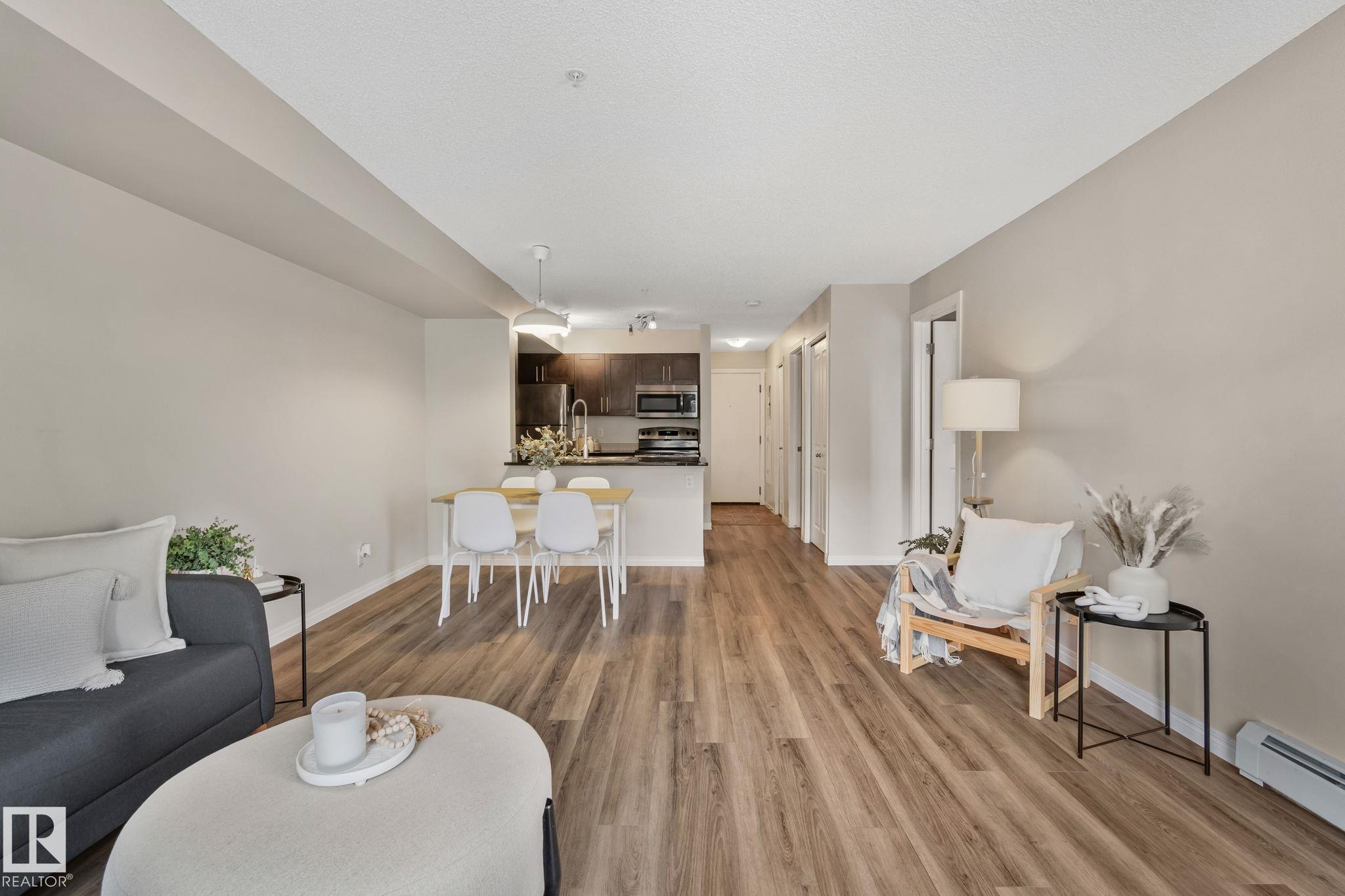 5804 Mullen Place Northwest #210, Edmonton, AB T6R 0W3