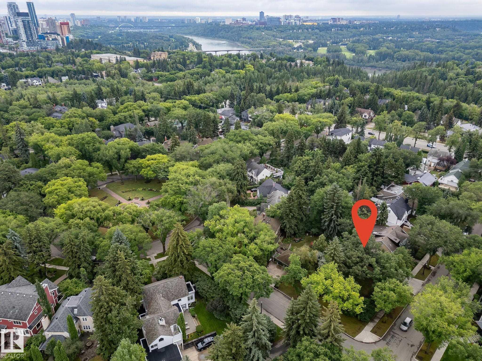 134 St Nw Unit 10235 St, Edmonton, AB T5N 2A6