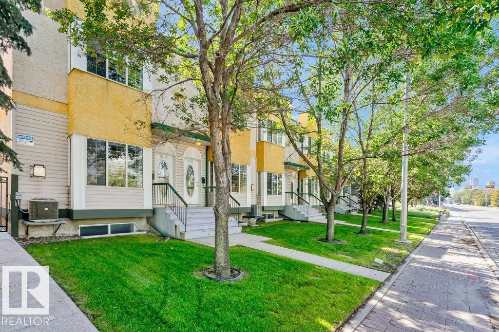 98 Av Nw Unit 9109 Ave, Edmonton, AB T6C 4S5