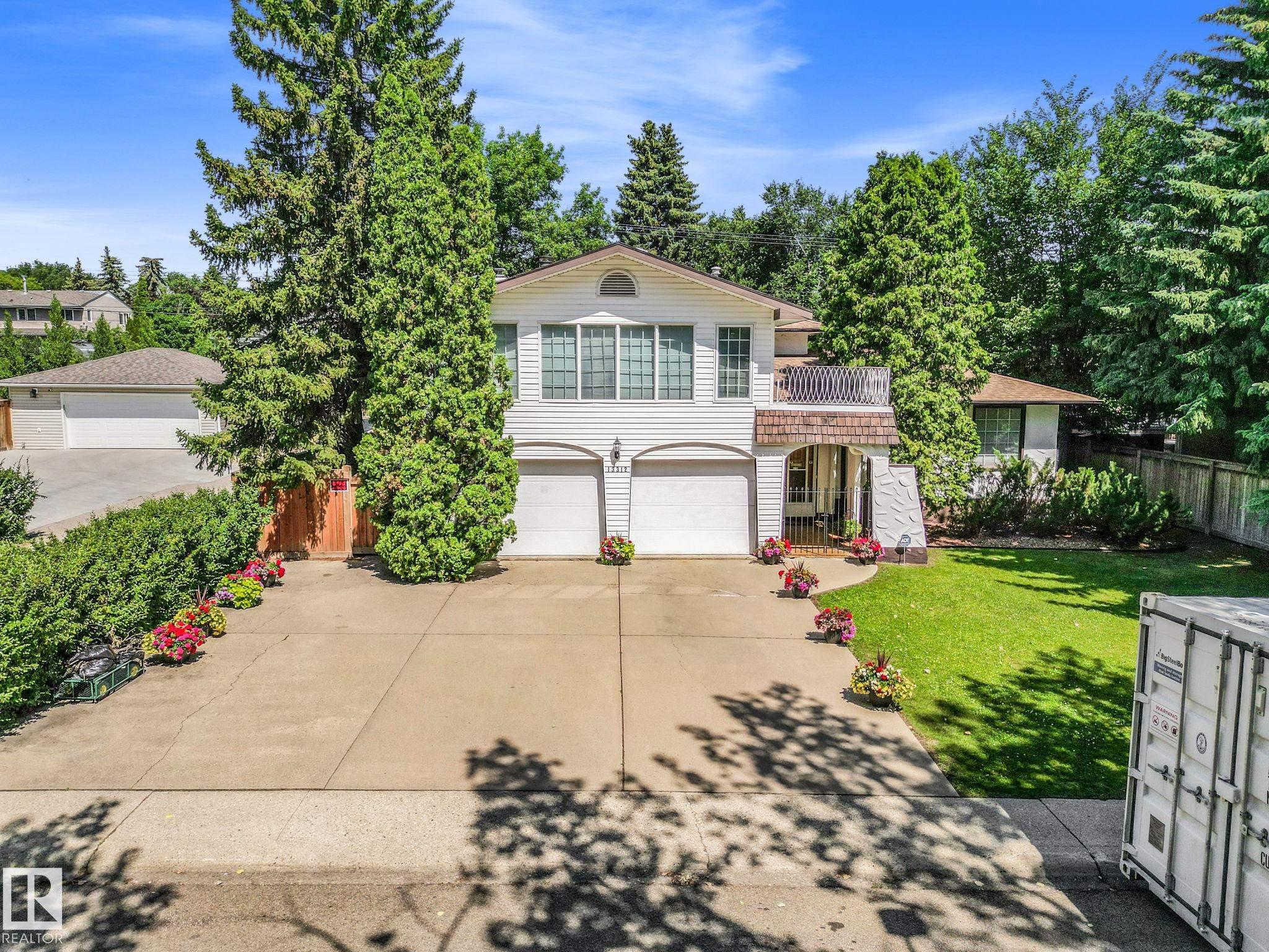 13312 Buena Vista Rd NW, Edmonton, AB T5R 5R2