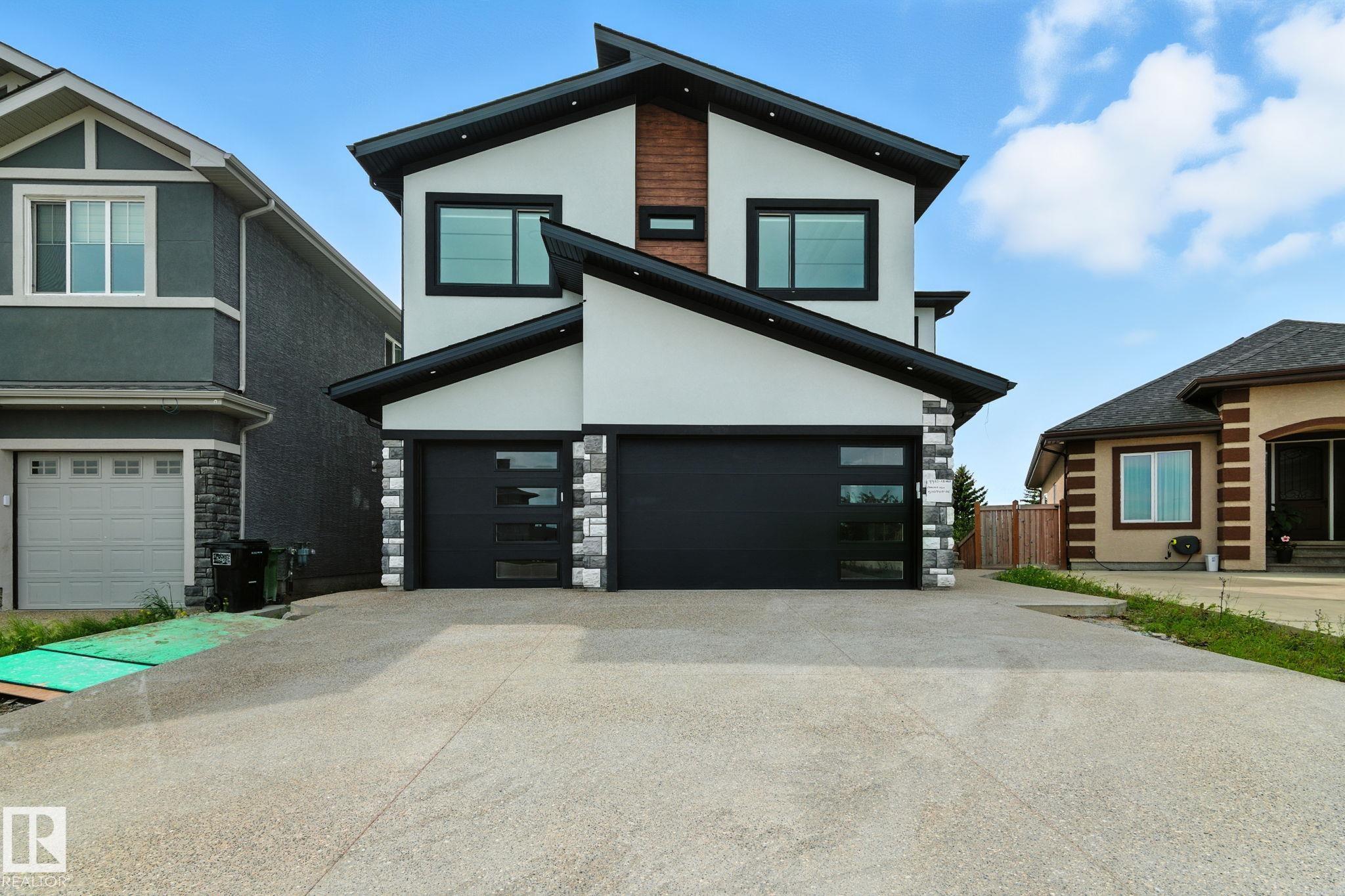 181 Av Nw Unit 9423 Ave, Edmonton, AB T5Z 0K2