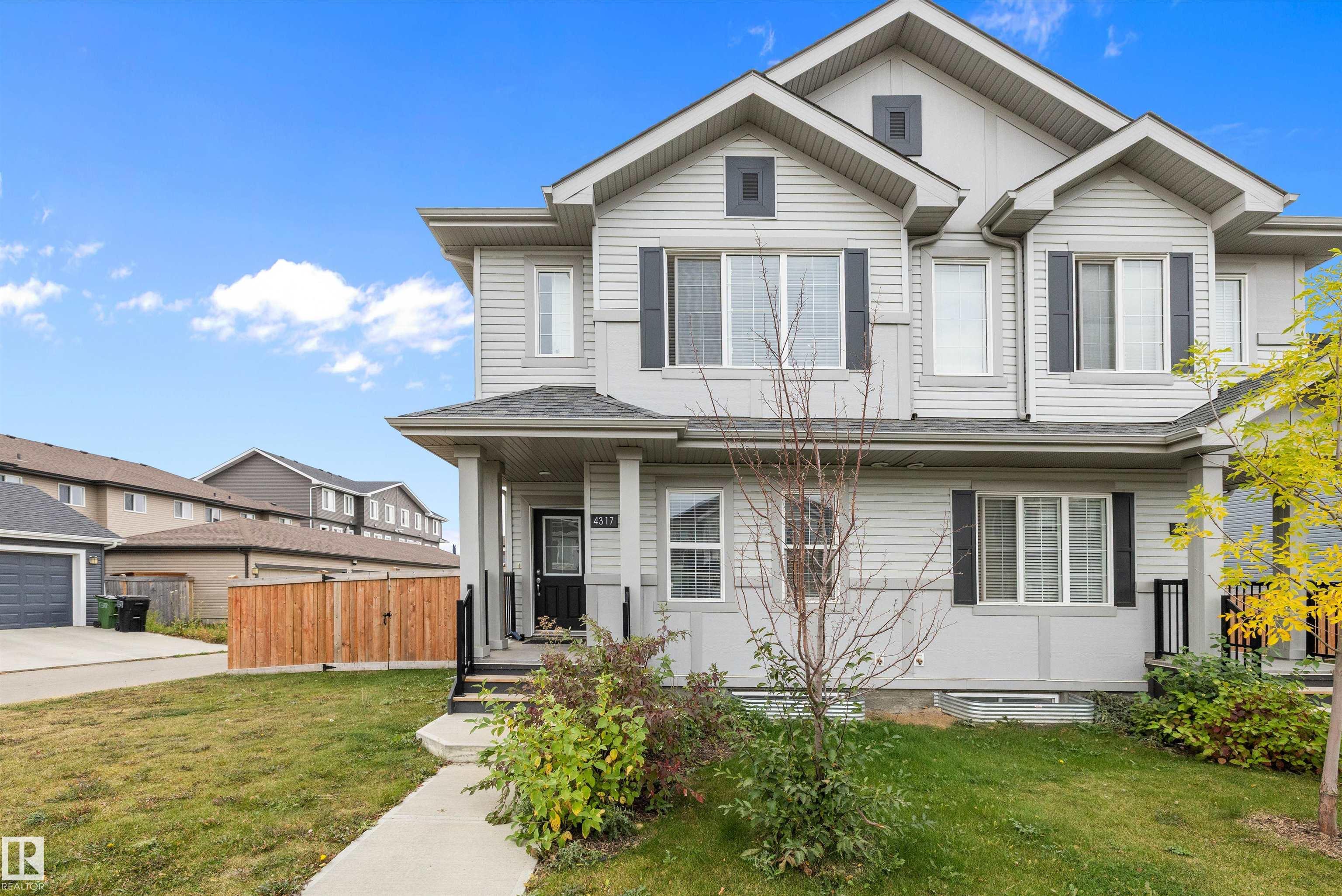 4317 Cooke Ln SW, Edmonton, AB T6W 4M7