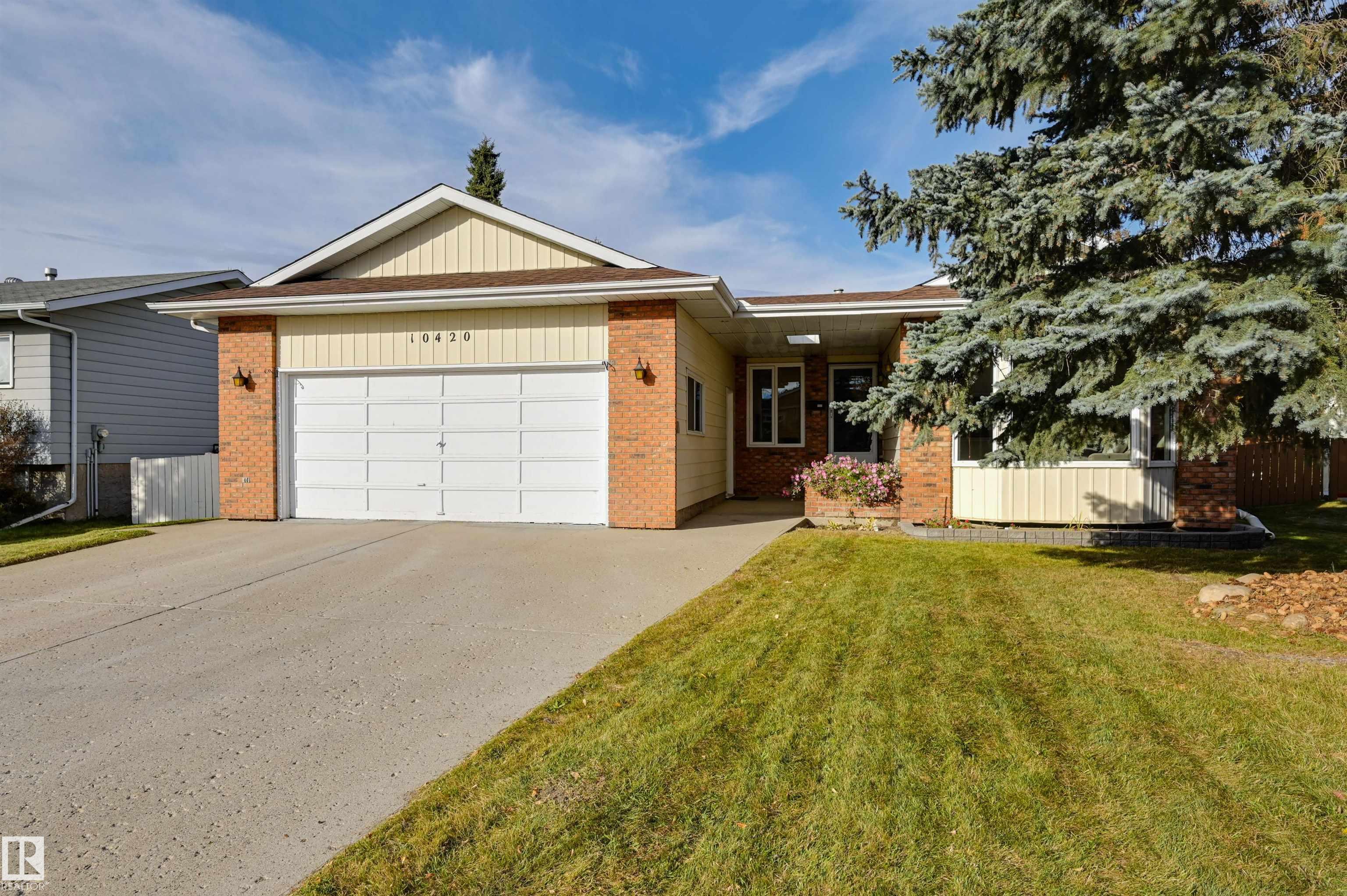 18 Av Nw Unit 10420 Ave, Edmonton, AB T6J 4Z7