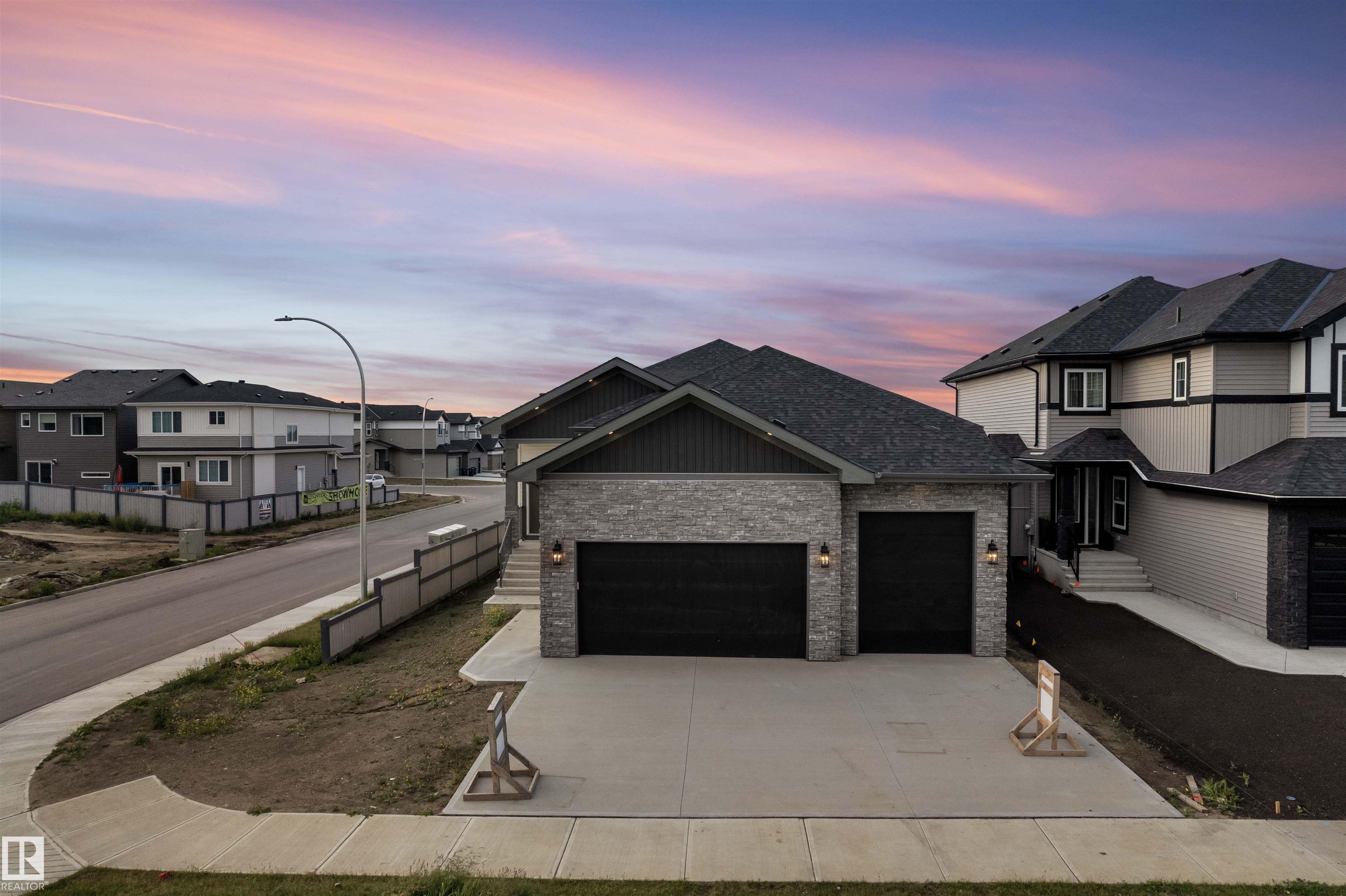 30 Avonlea Way, Spruce Grove, AB T7X 0Y3