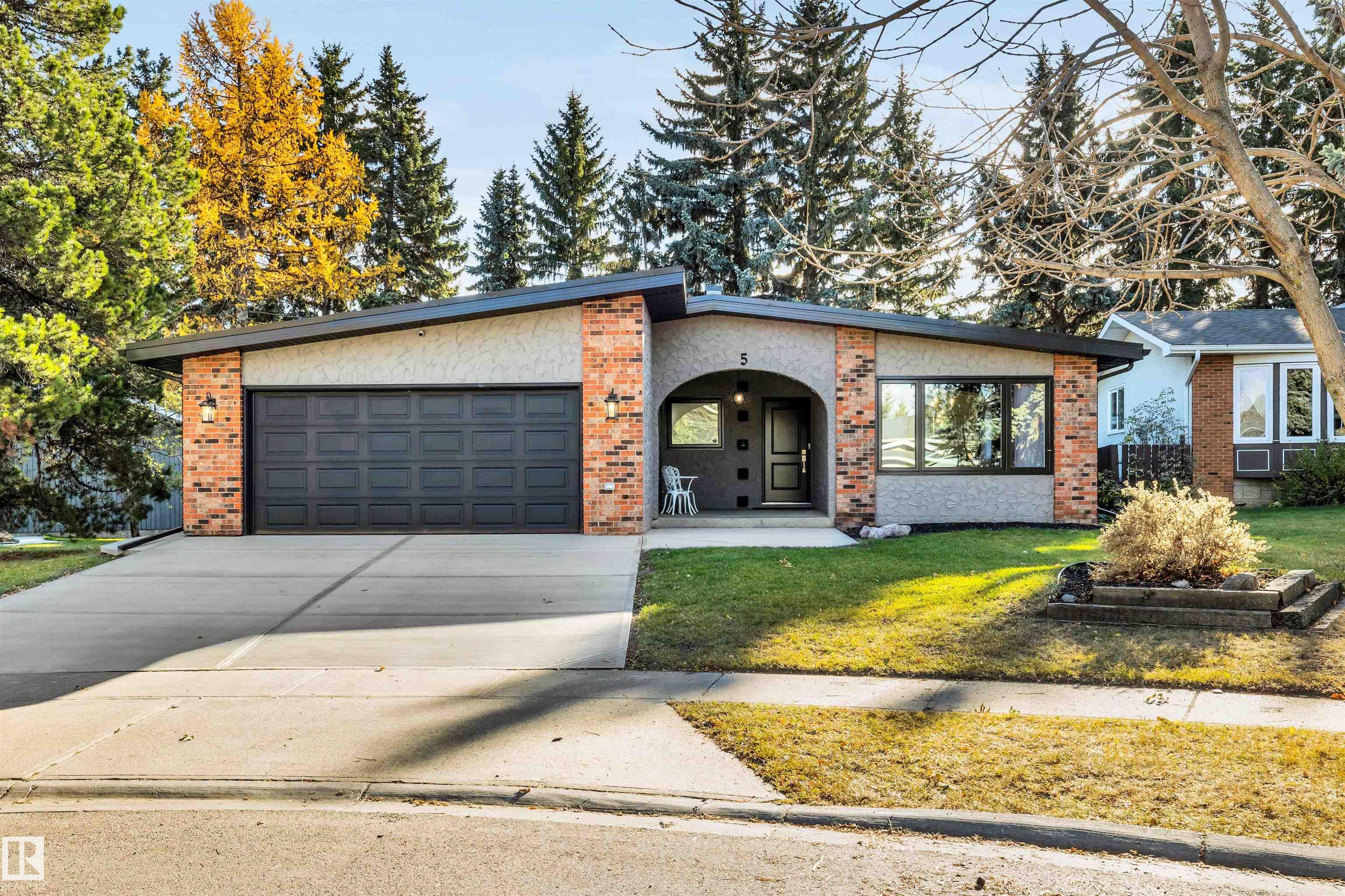5 Gilchrist Pl, St. Albert, AB T8N 2M3