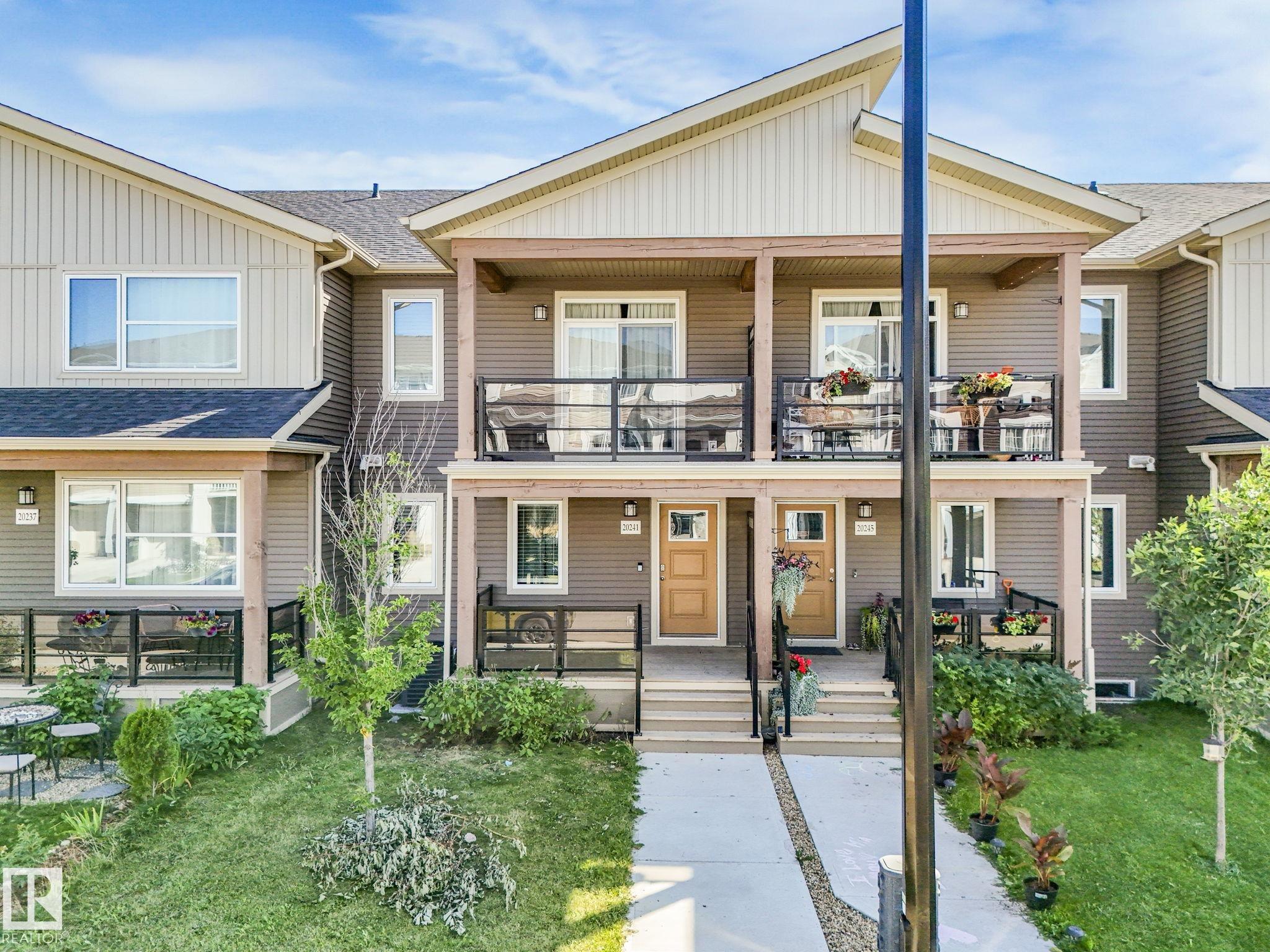15 Av Nw Unit 20241 Ave #a, Edmonton, AB T6M 1L5