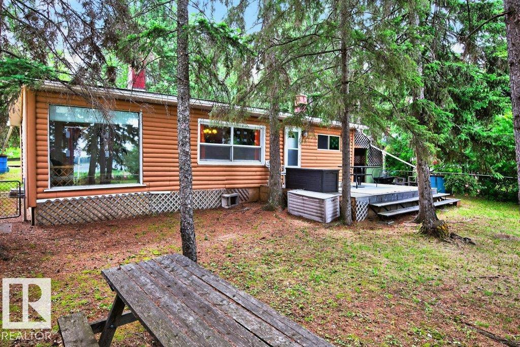 287 Lakeshore Dr, Rural Lac Ste. Anne County, AB T0E 1V0