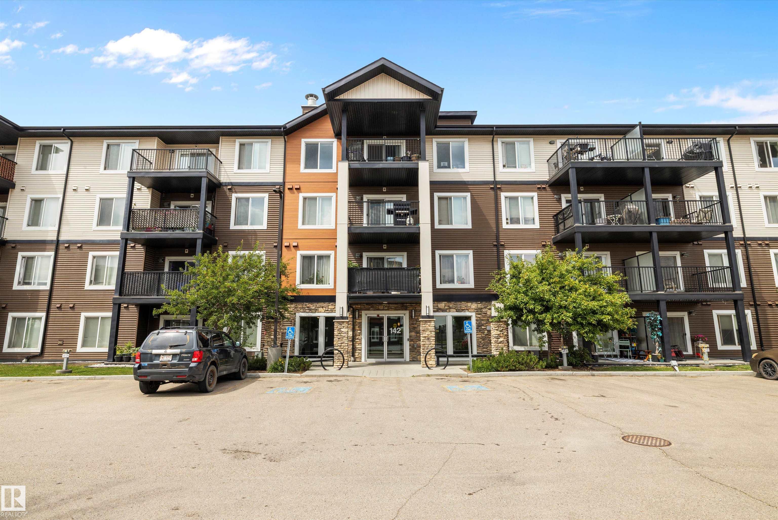 142 Ebbers Boulevard Northwest #302, Edmonton, AB T5Y 3W2