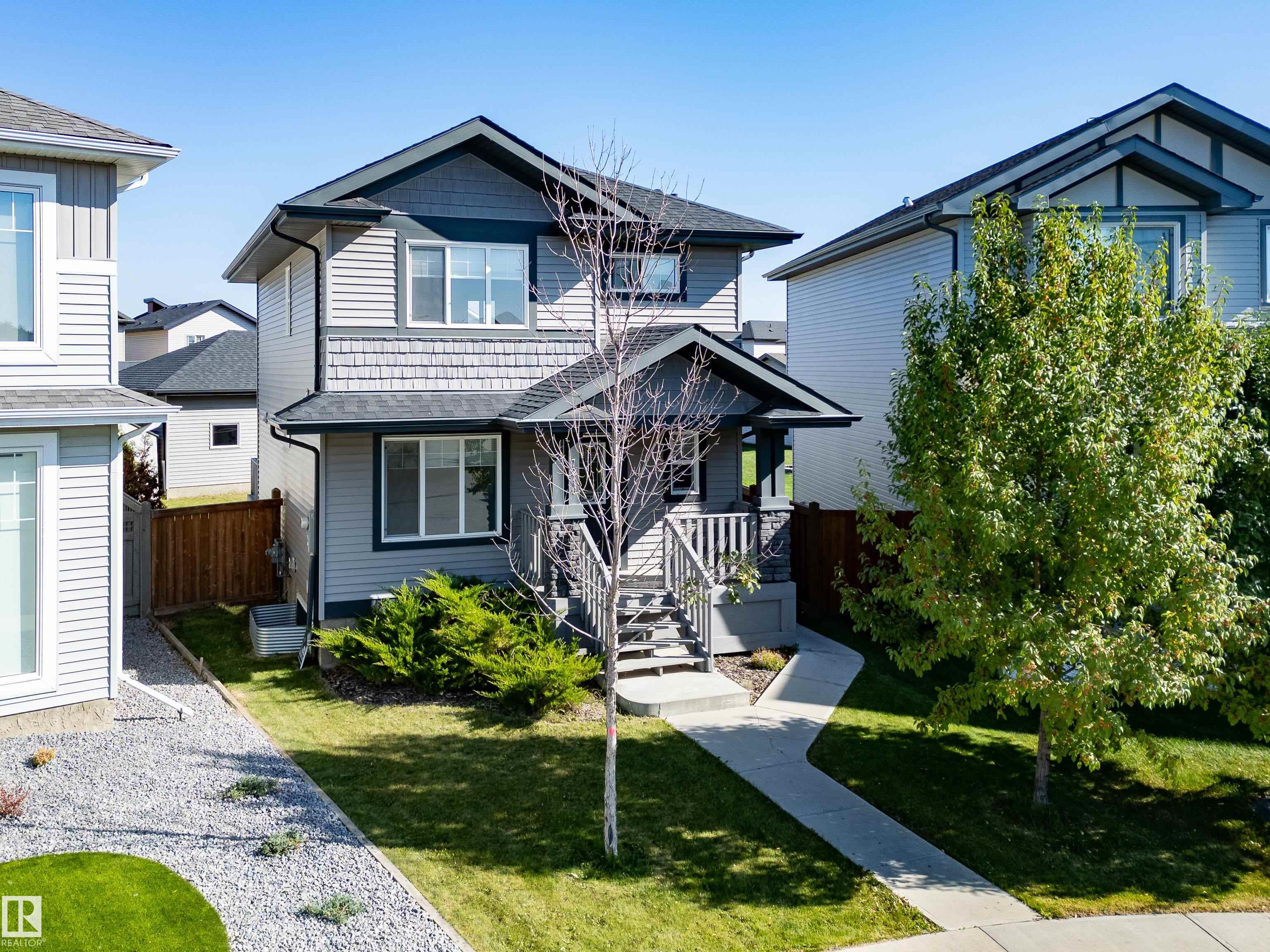 7210 Cardinal Way SW, Edmonton, AB T6W 2Y5