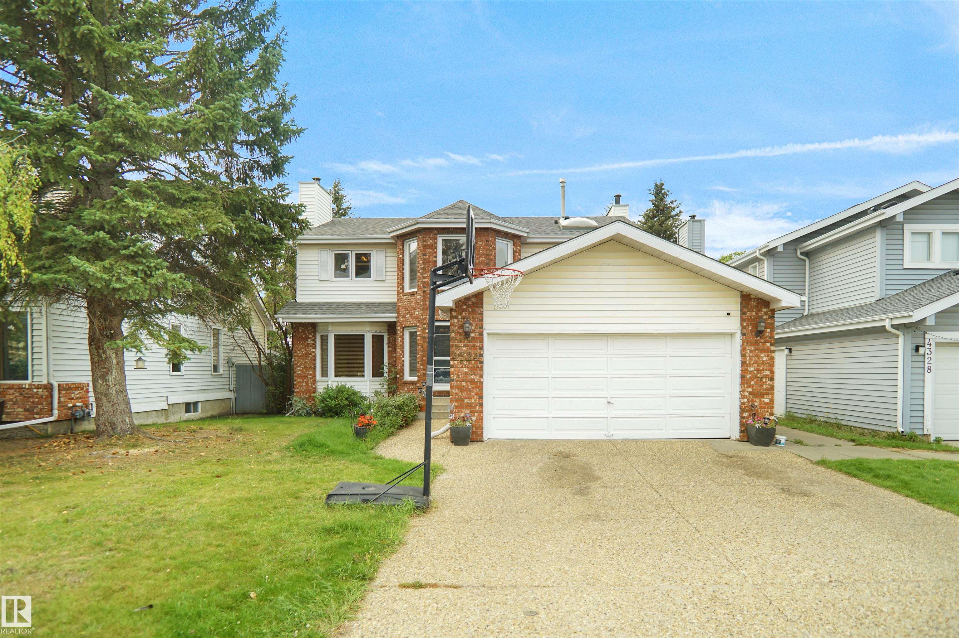 33 St Nw Unit 4324 St, Edmonton, AB T6T 1B5
