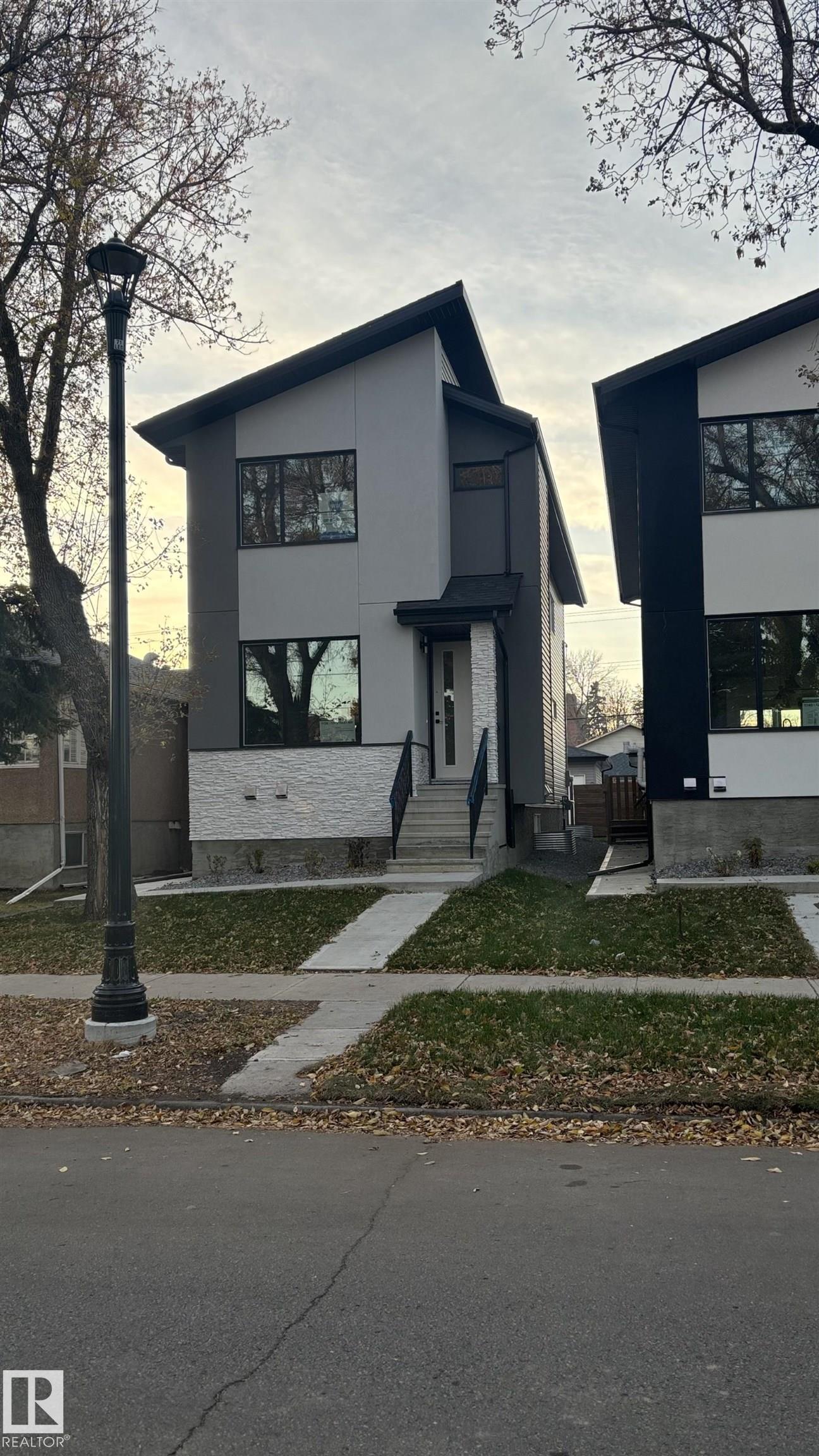 126 St E Nw Unit 11138 St, Edmonton, AB T5M 0P9