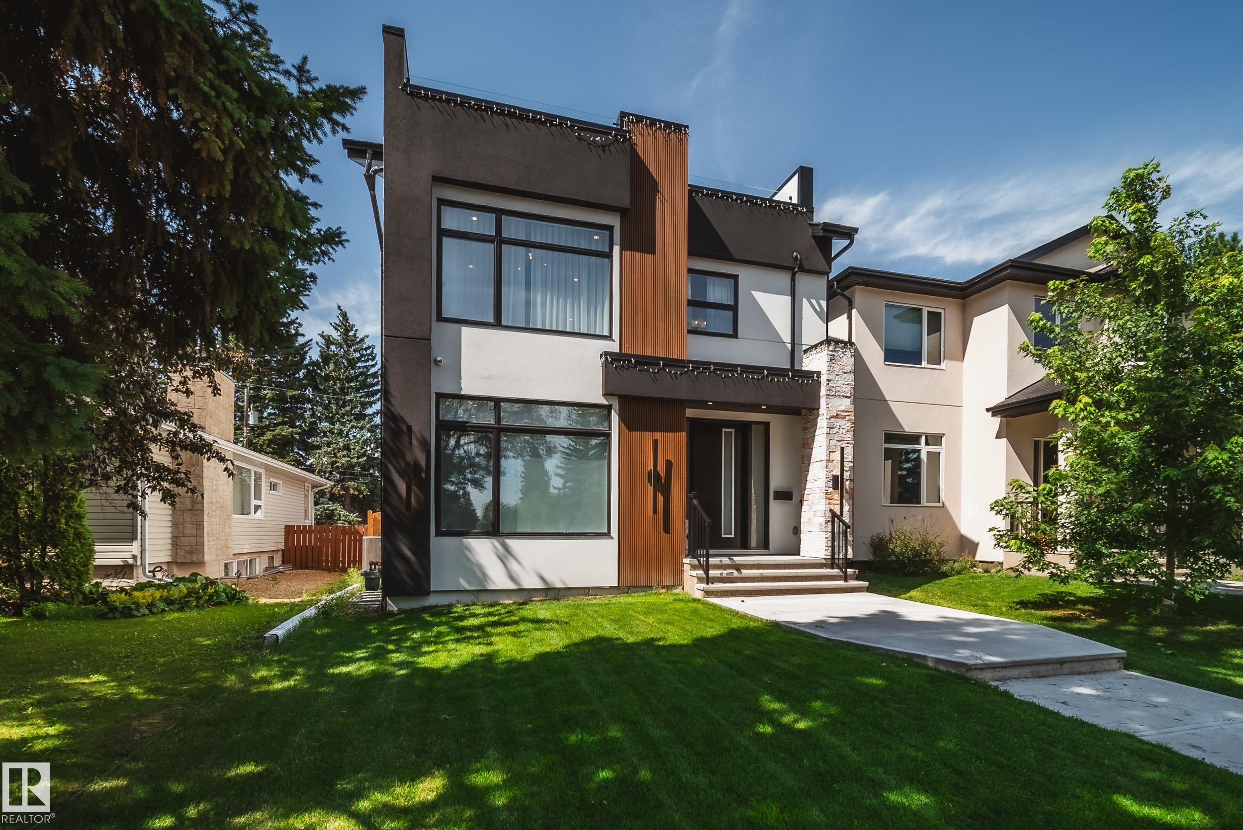 119 St Nw Unit 7146 St, Edmonton, AB T6G 1V6