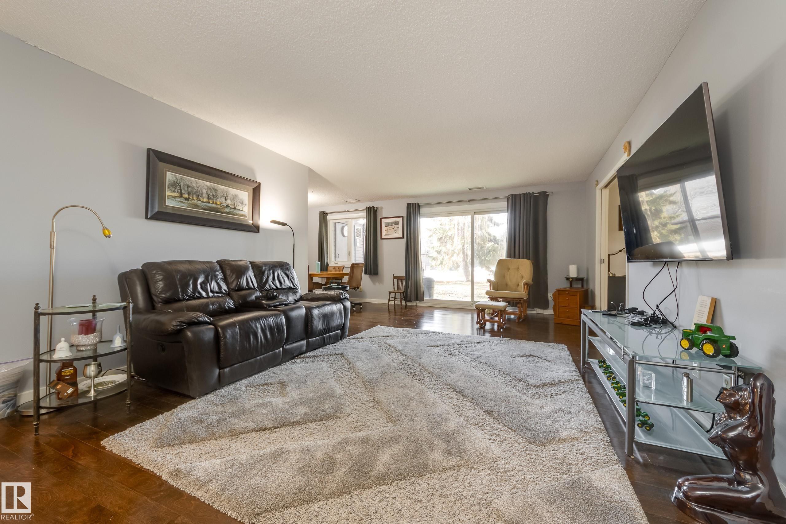14810 51 Avenue Northwest #108, Edmonton, AB T6H 5G5