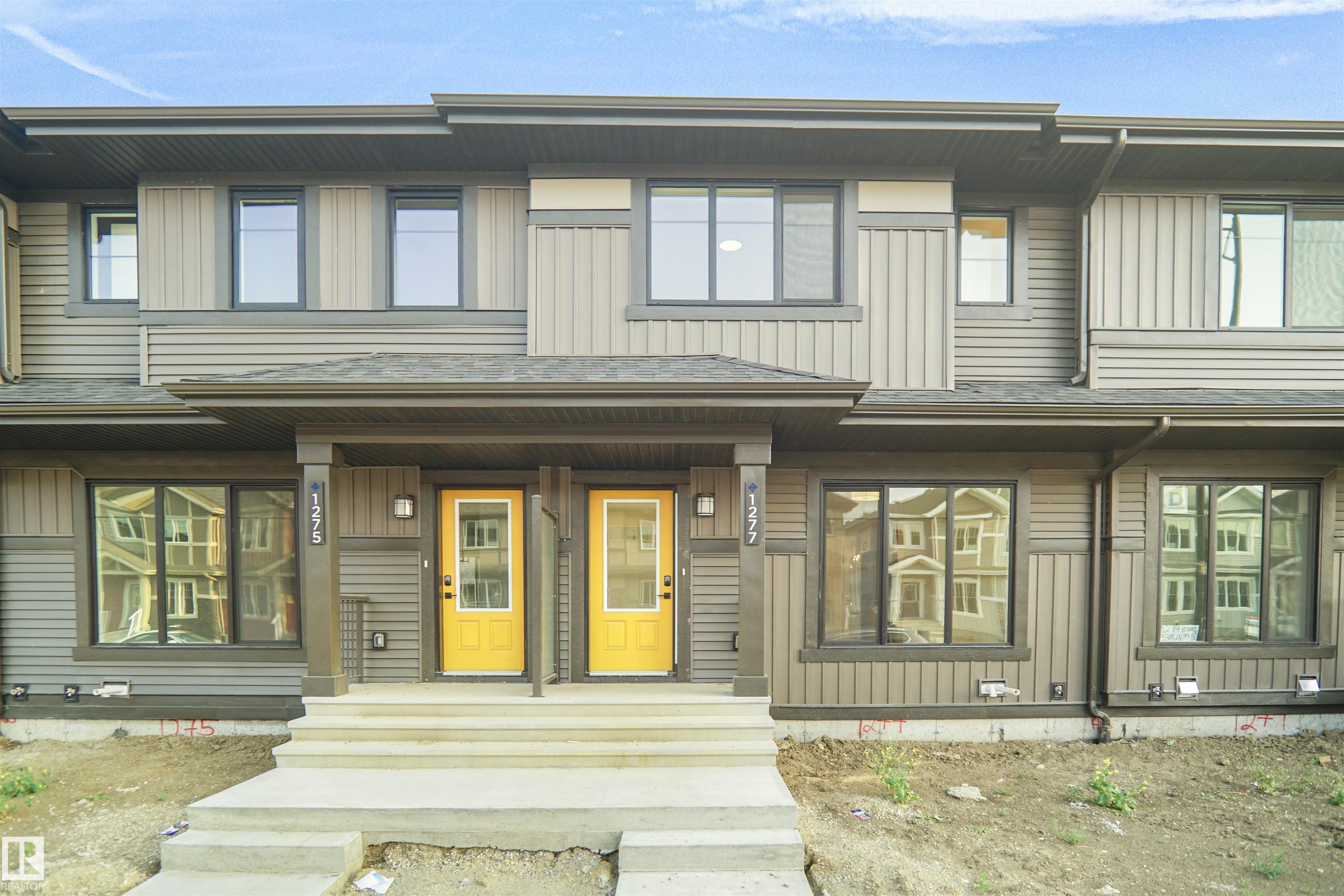 1277 Keswick Dr SW, Edmonton, AB T6W 4K3