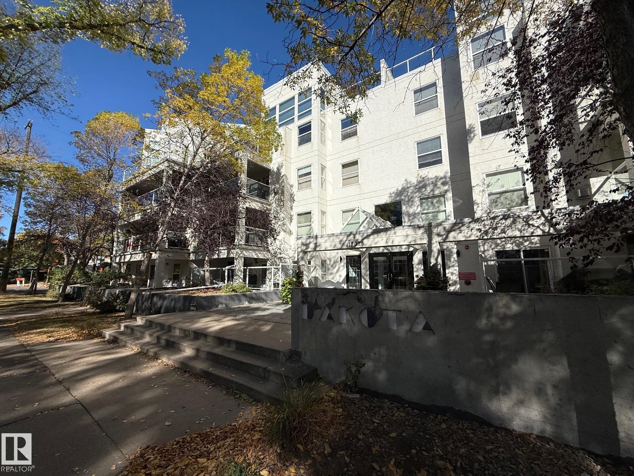 12028 103 Avenue Northwest ##404, Edmonton, AB T5K 2T9