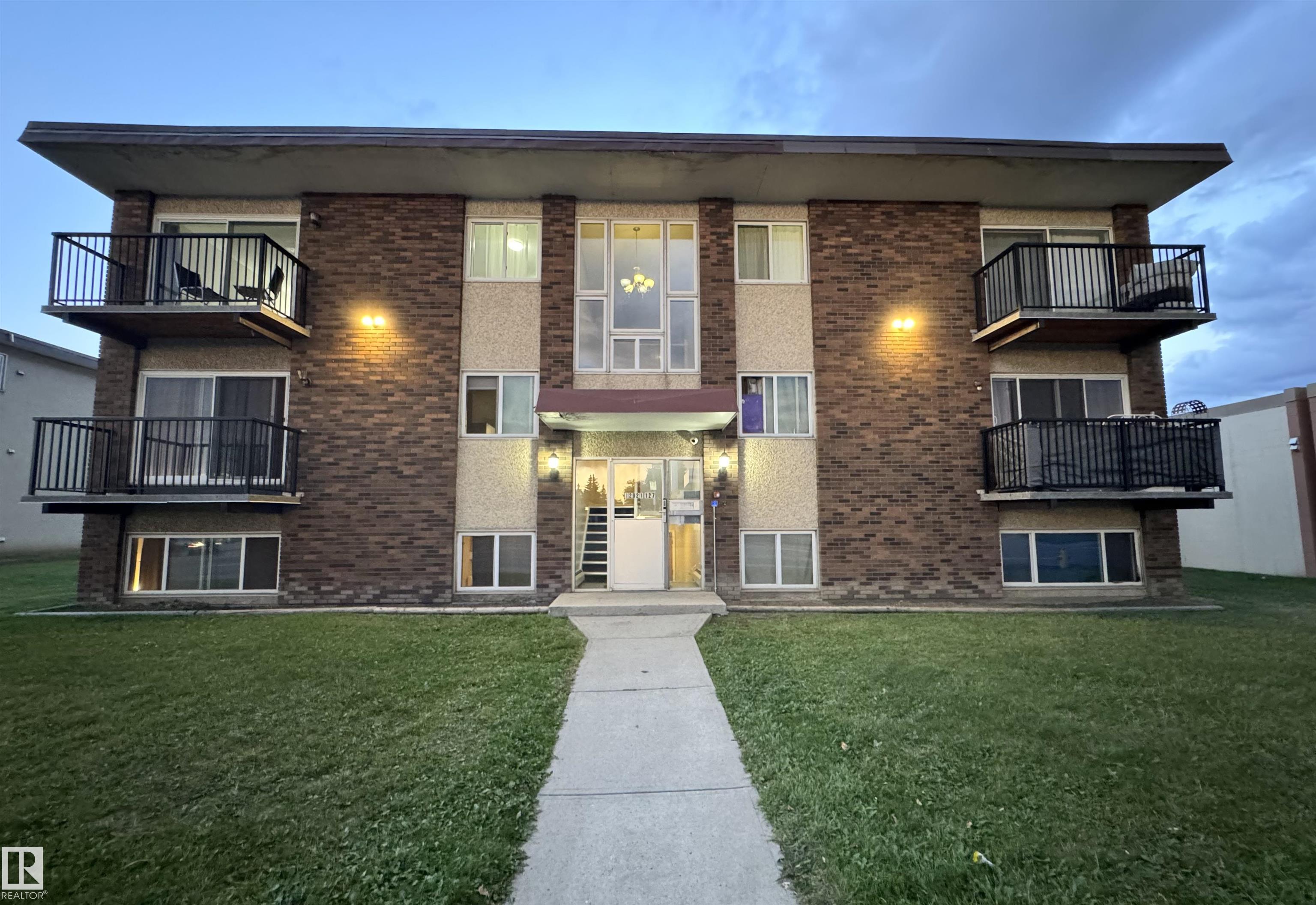 12921 127 Street Northwest #303, Edmonton, AB T5L 1B1