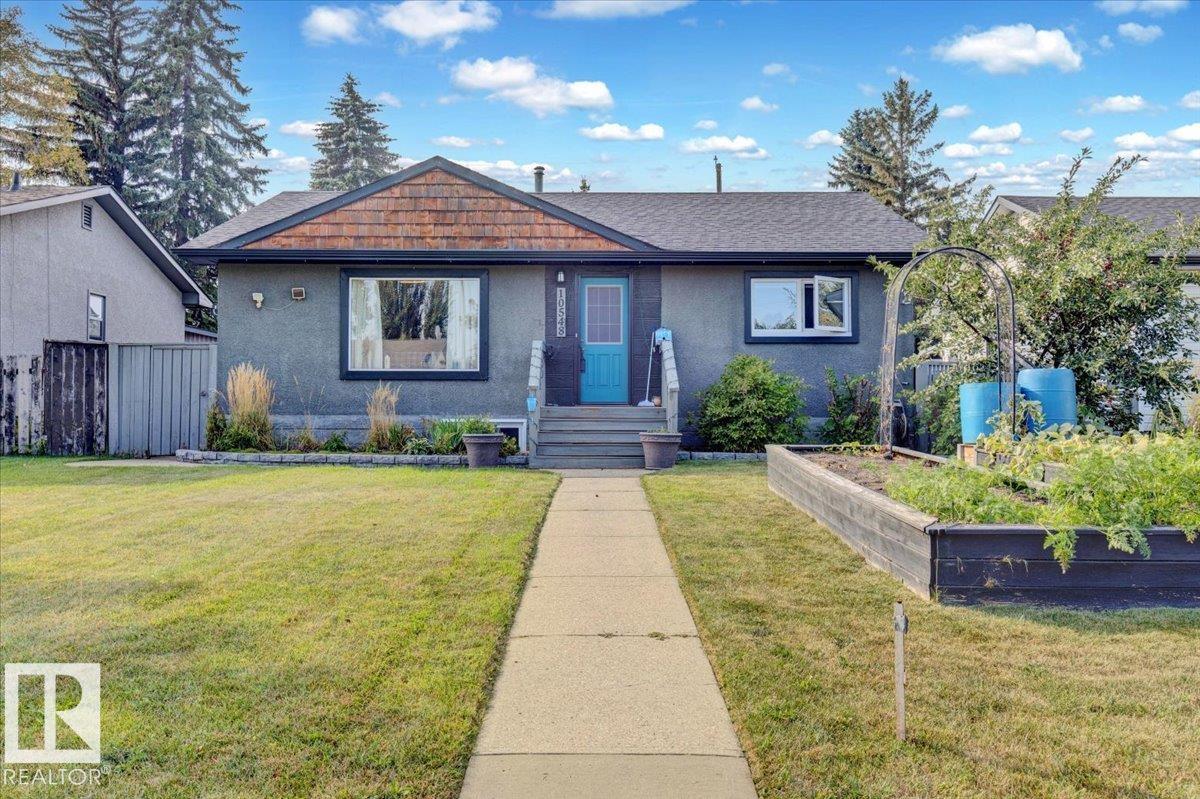 40 St Nw Unit 10548 St, Edmonton, AB T6A 1T1