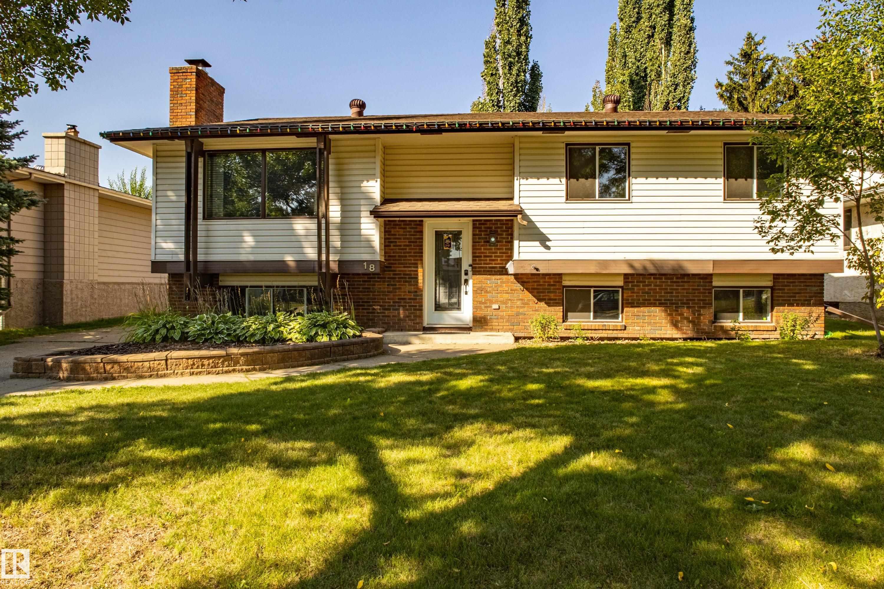 18 Lockhart Dr, St. Albert, AB T8N 2V1