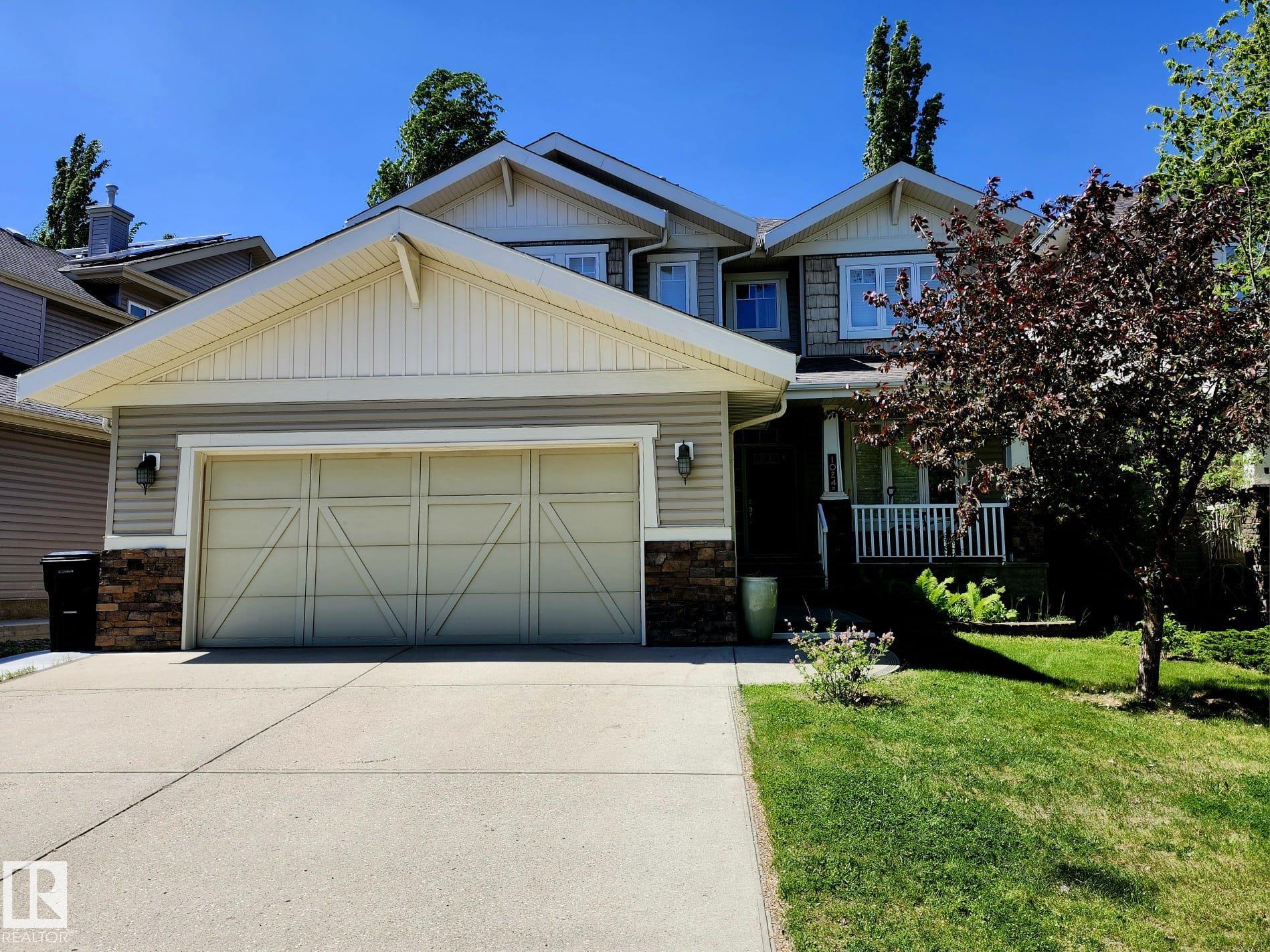 1024 Hope Rd NW, Edmonton, AB T6M 3A1