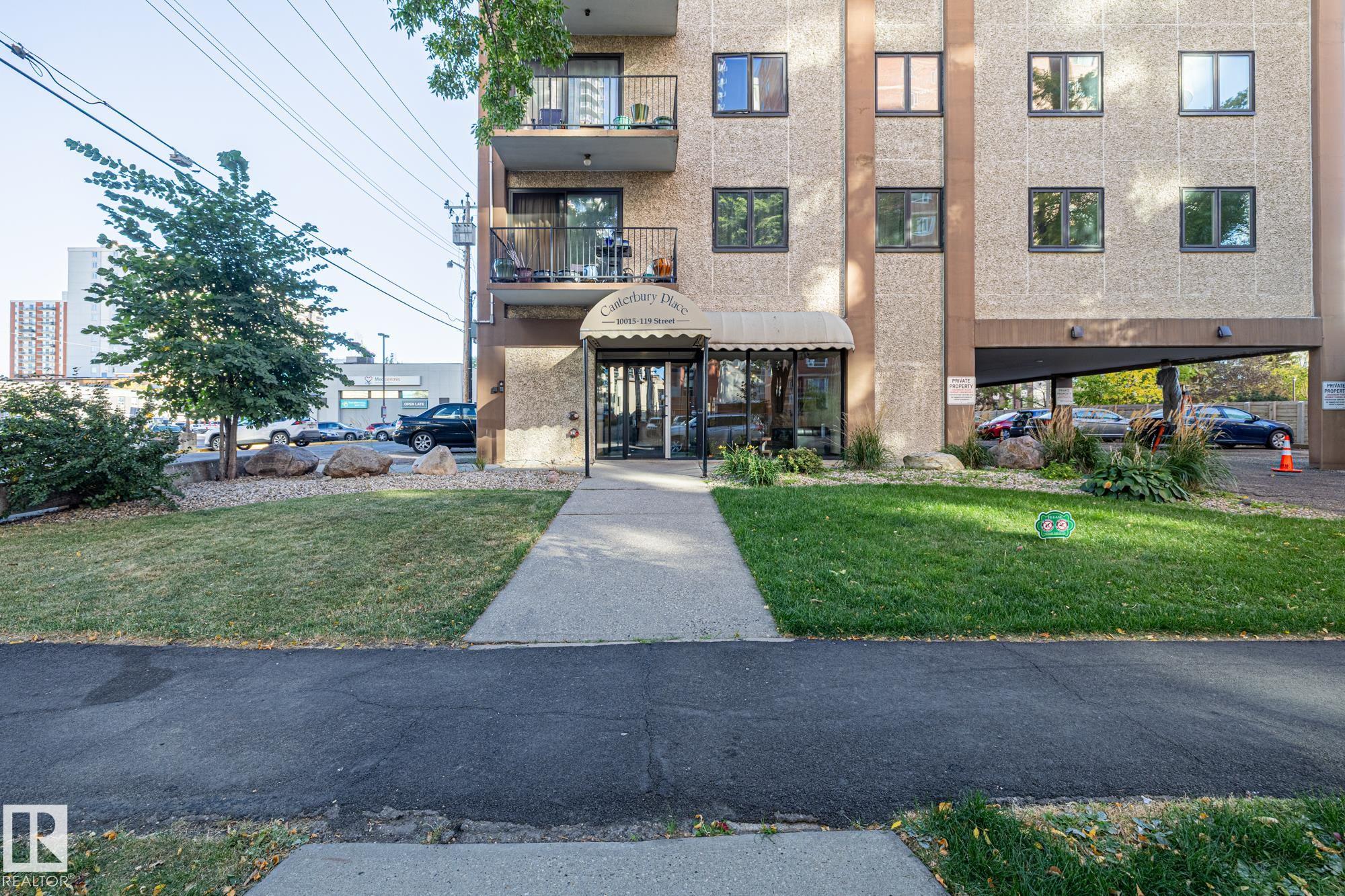 10015 119 Street Northwest #702, Edmonton, AB T5K 1Y7