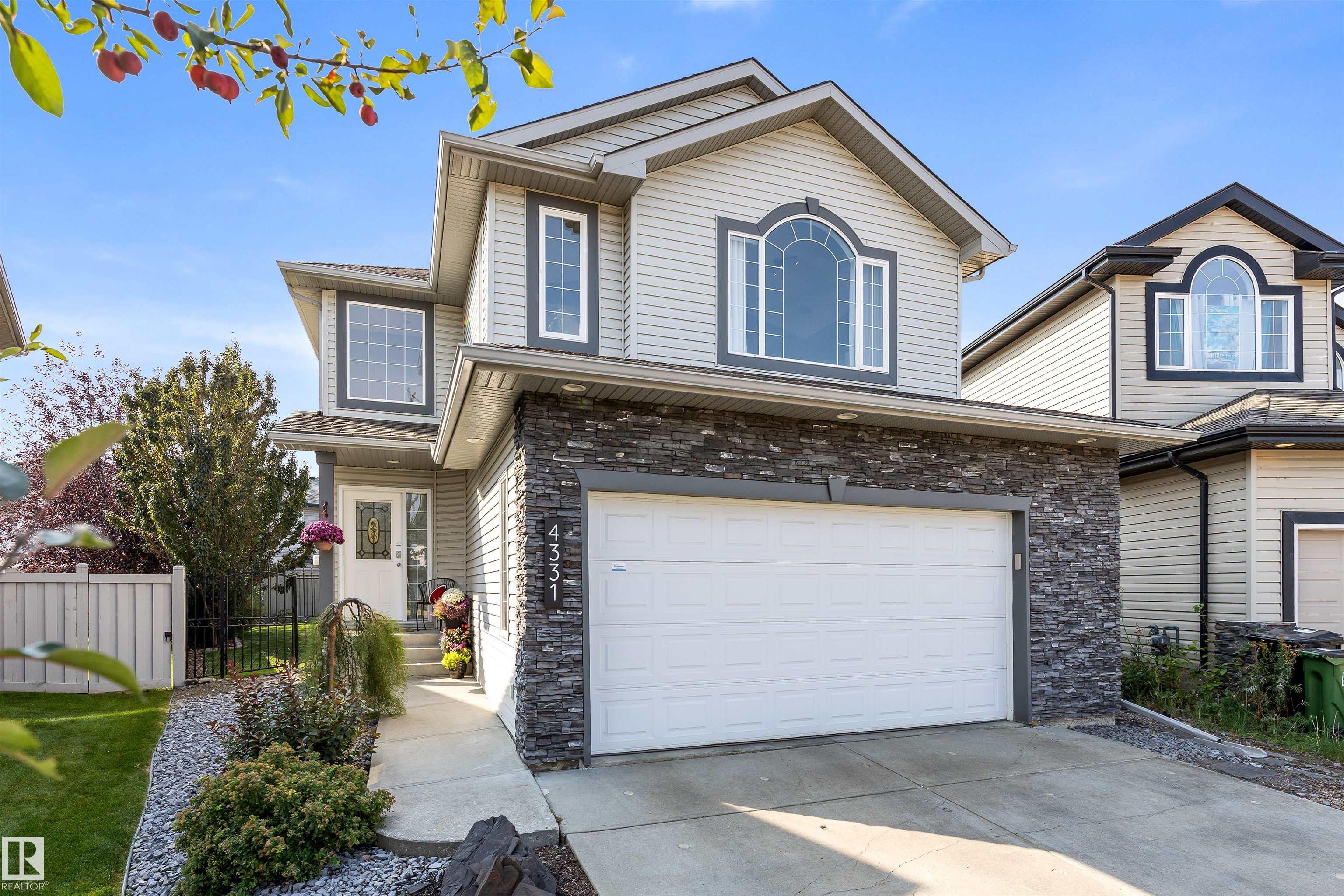 4331 Mcmullen Way SW, Edmonton, AB T6W 1N5
