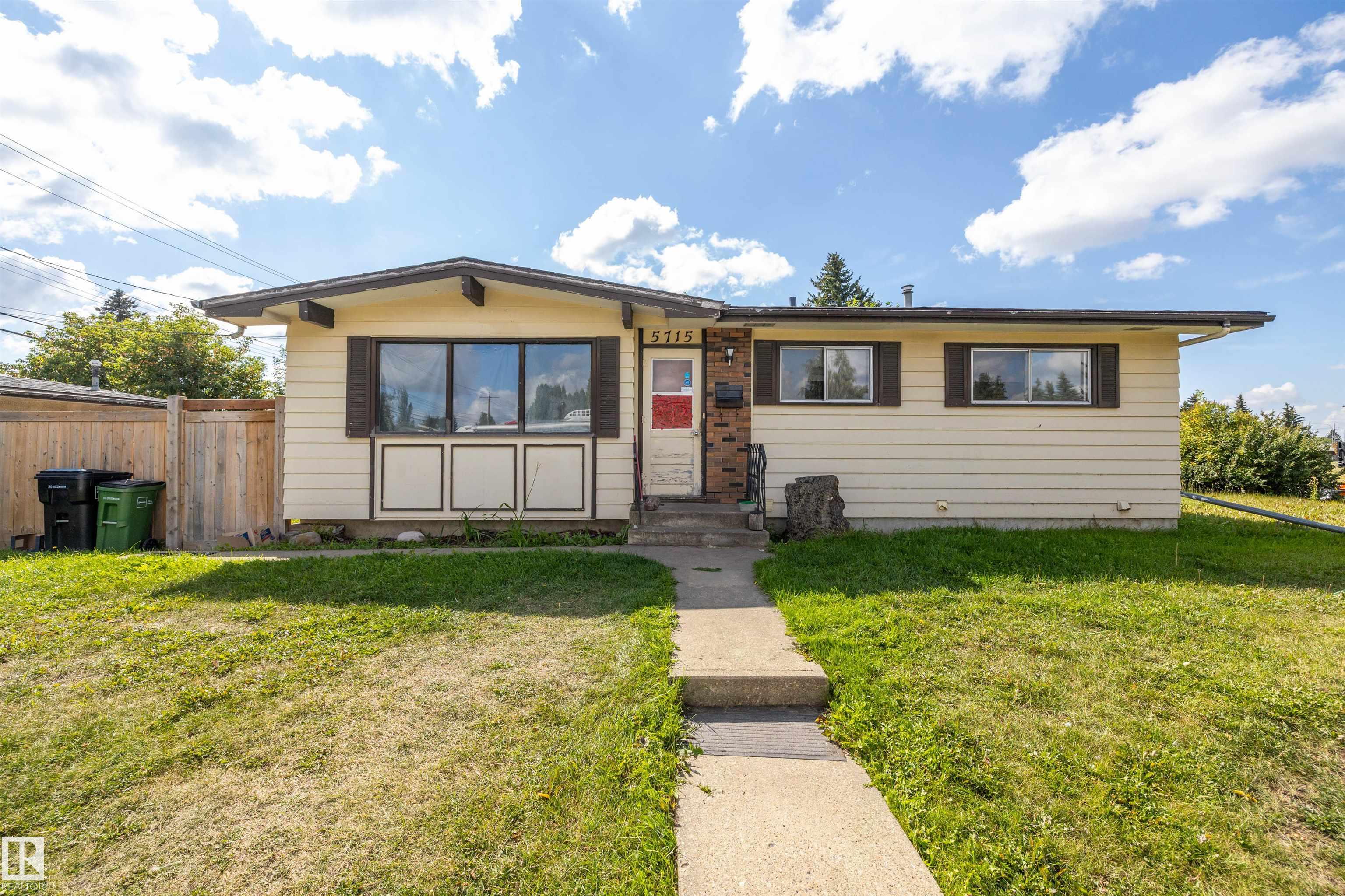 139 Av Nw Unit 5715 Ave, Edmonton, AB T5A 1E8