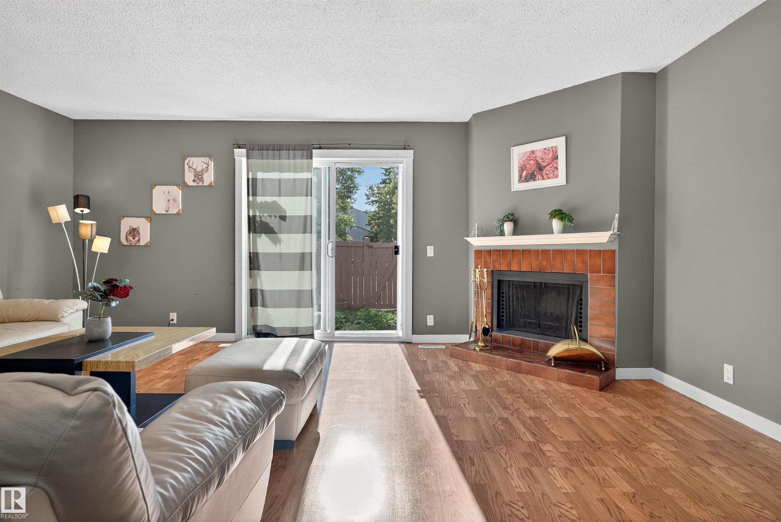 121 St Nw Unit 14017 St, Edmonton, AB T5X 4H8