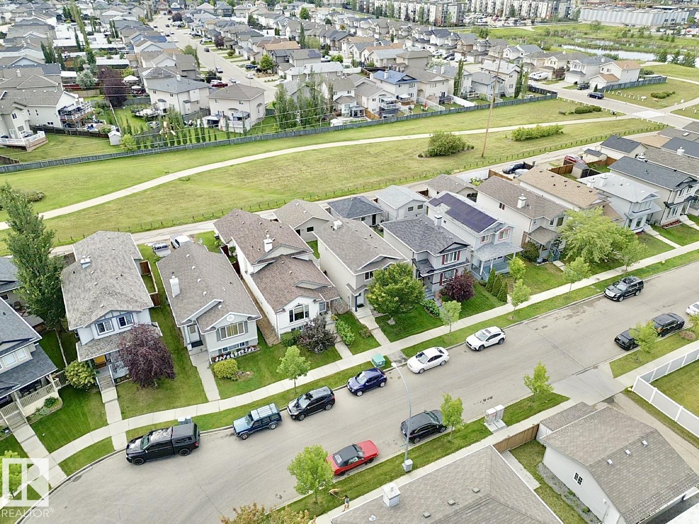 43 St Nw Unit 16112 St, Edmonton, AB T5Y 0G5