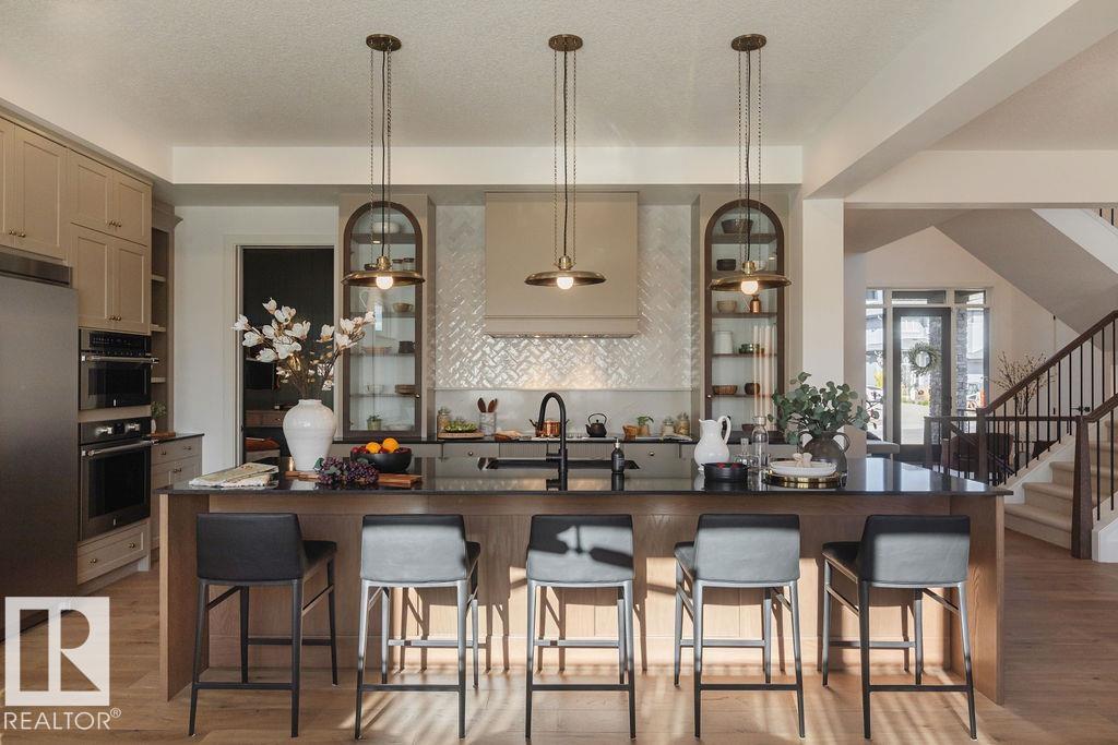 931 Haddad Wd Wynd SW, Edmonton, AB T6W 4Y1