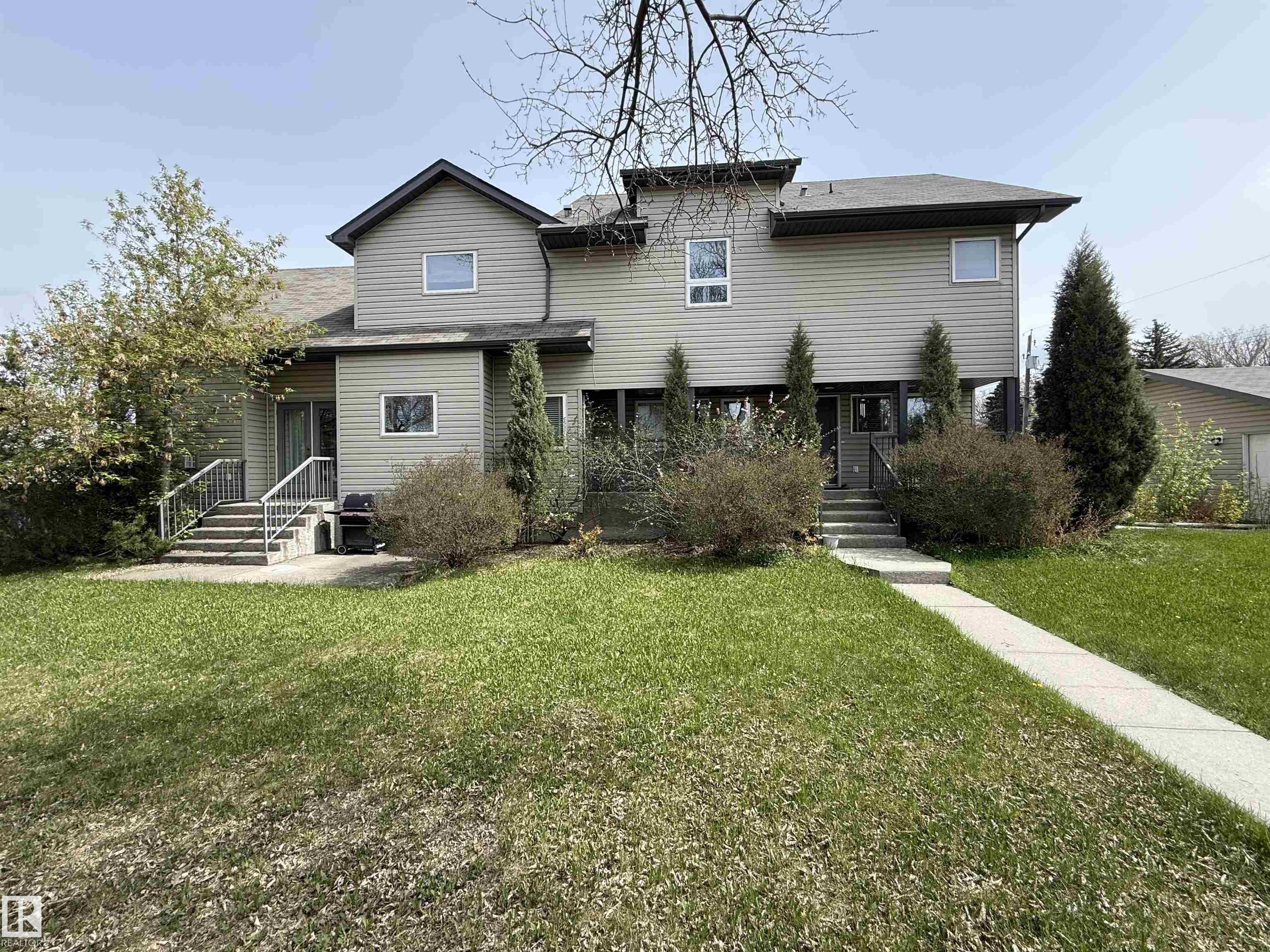 68 Ave And 6711 107 Street Av Nw Unit 10651 Ave, Edmonton, AB T6H 2B3