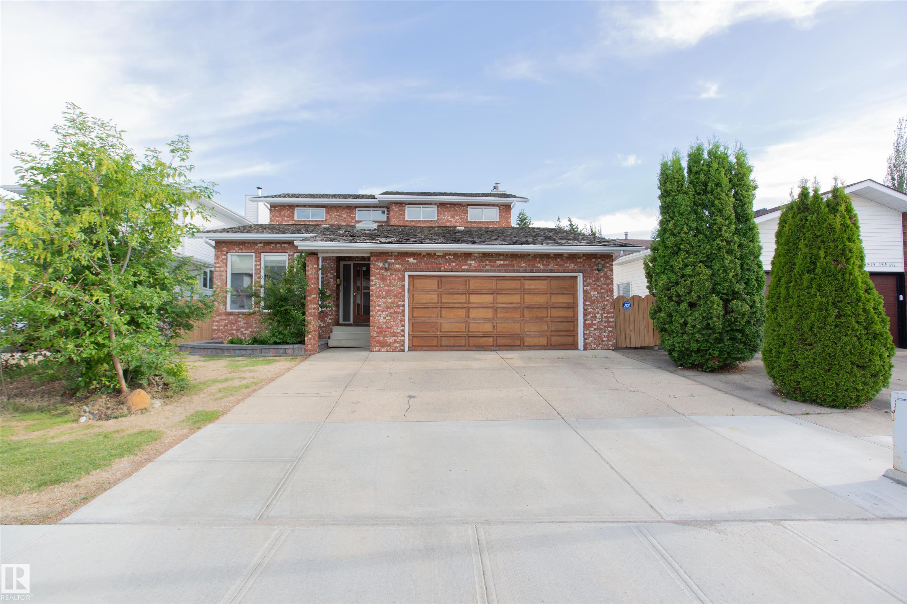 154 Av Nw Unit 9915 Ave, Edmonton, AB T5X 5R2