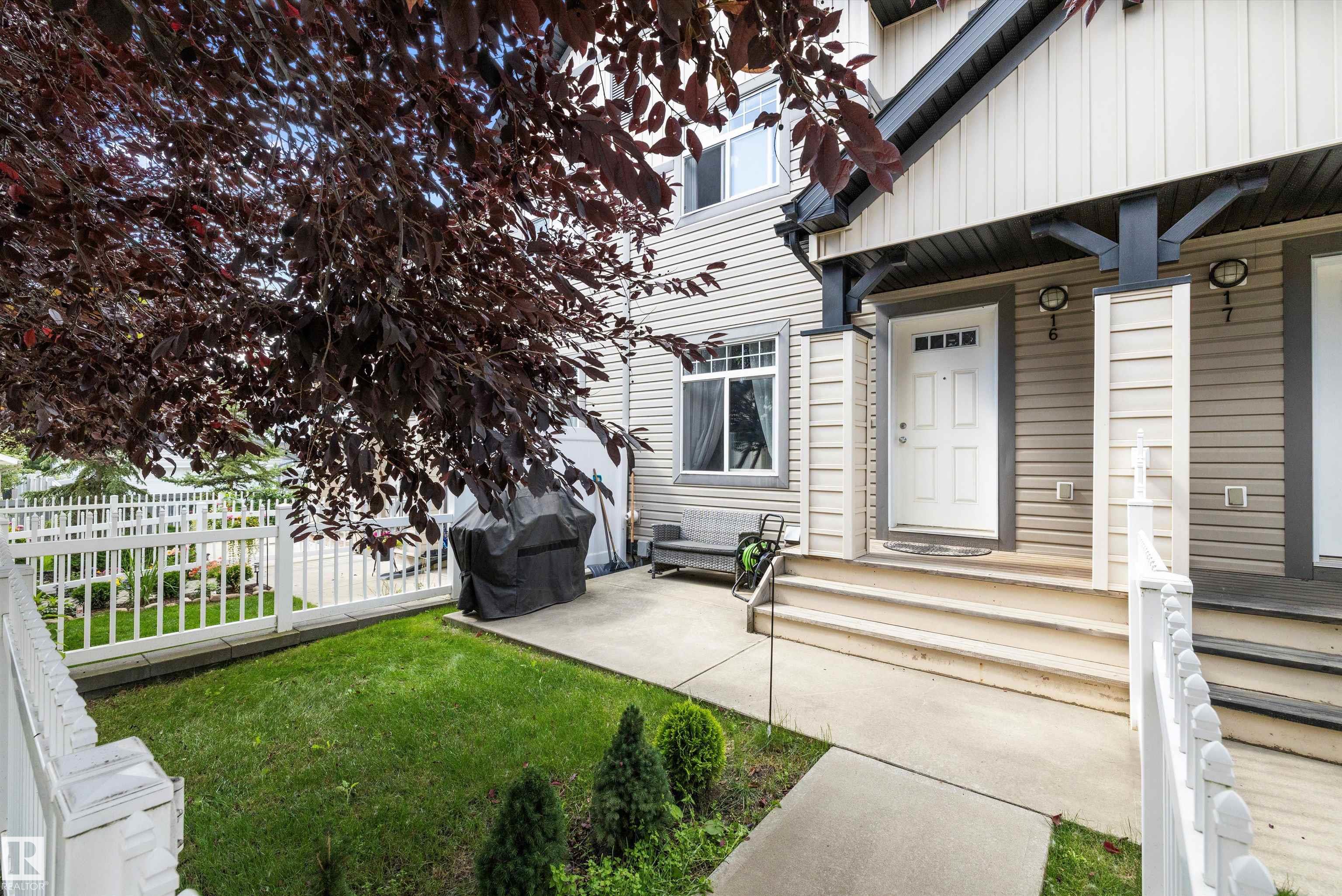 465 Hemingway Road Northwest #16, Edmonton, AB T6M 0J7