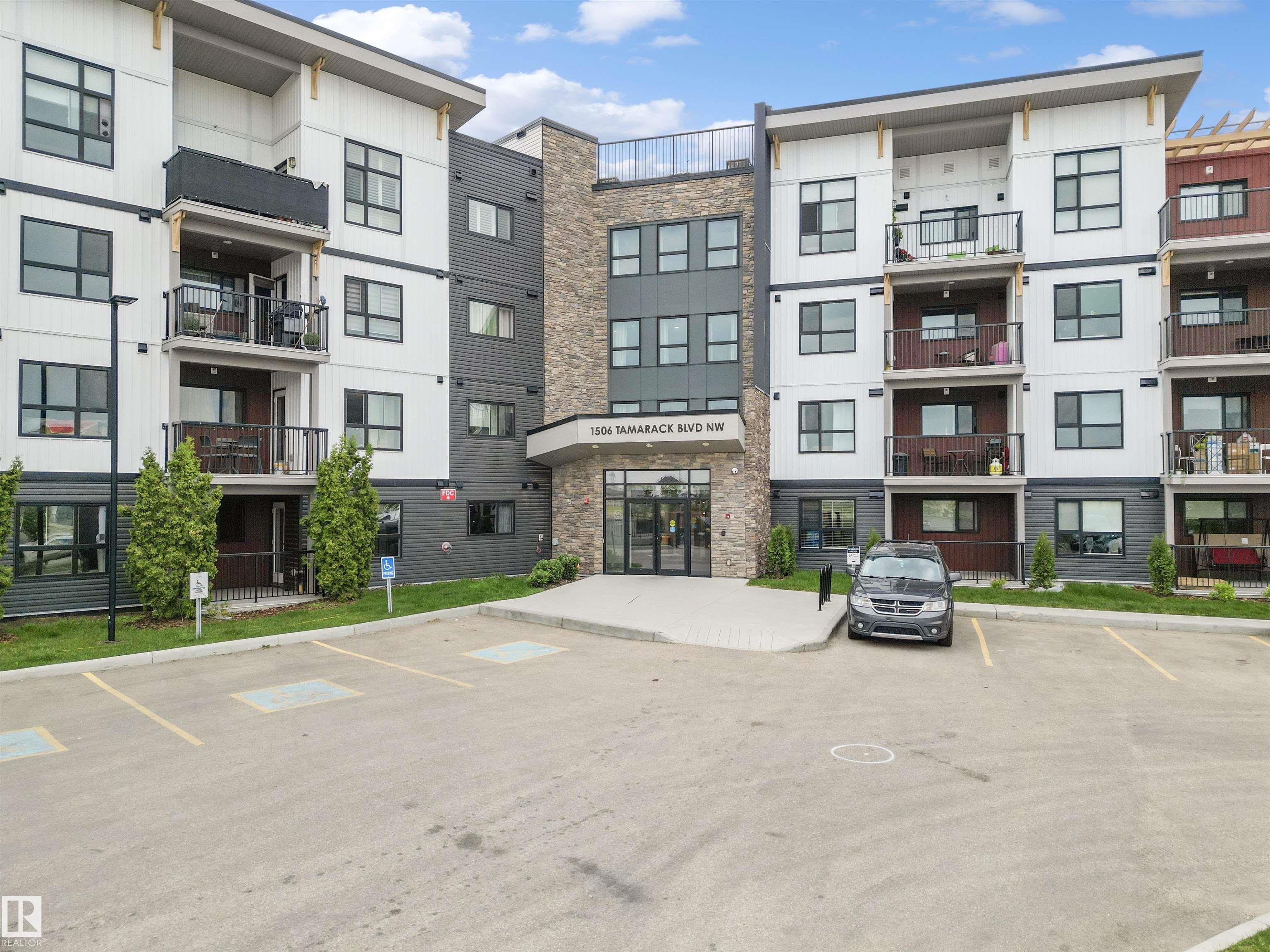1506 Tamarack Boulevard Northwest #101, Edmonton, AB T6T 2J5