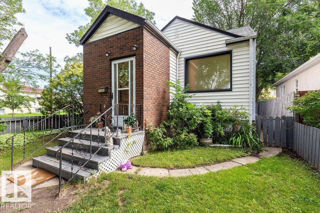 68 St Nw Unit 11551 St, Edmonton, AB T5B 1P2