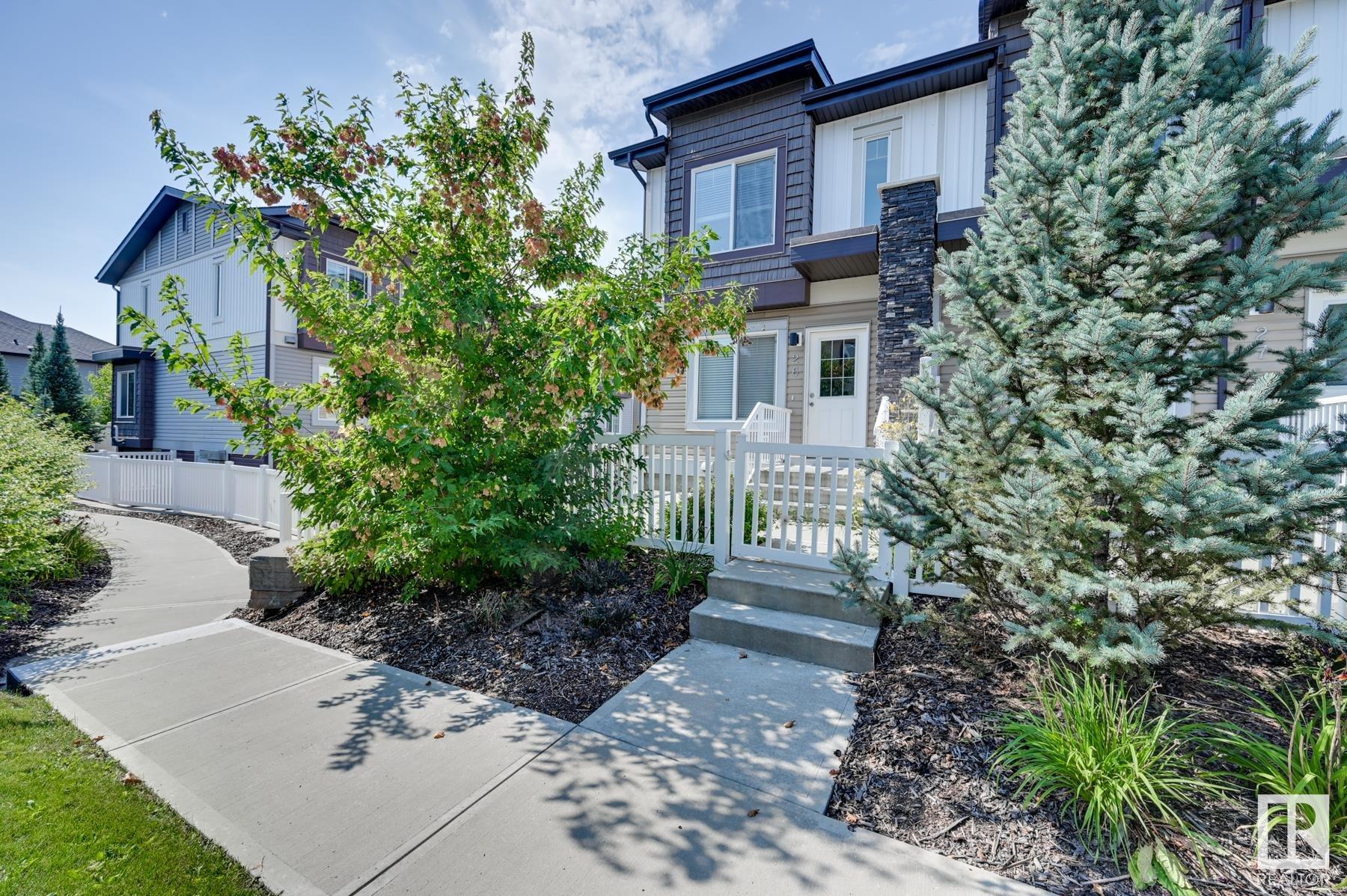 2215 24 Street Northwest St #26, Edmonton, AB T6T 1A6