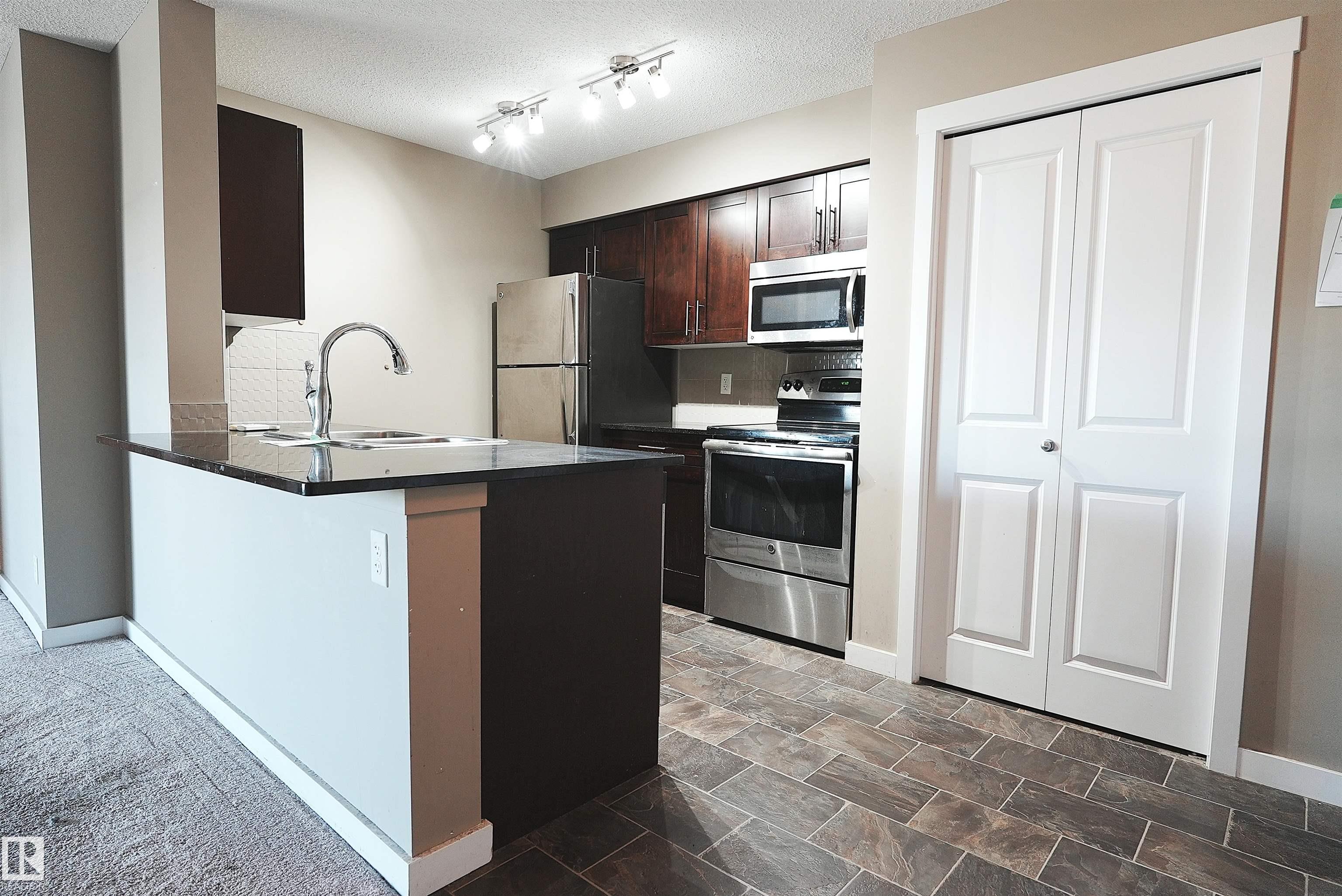 3211 James Mowatt Trail Southwest #313, Edmonton, AB T6W 3L6